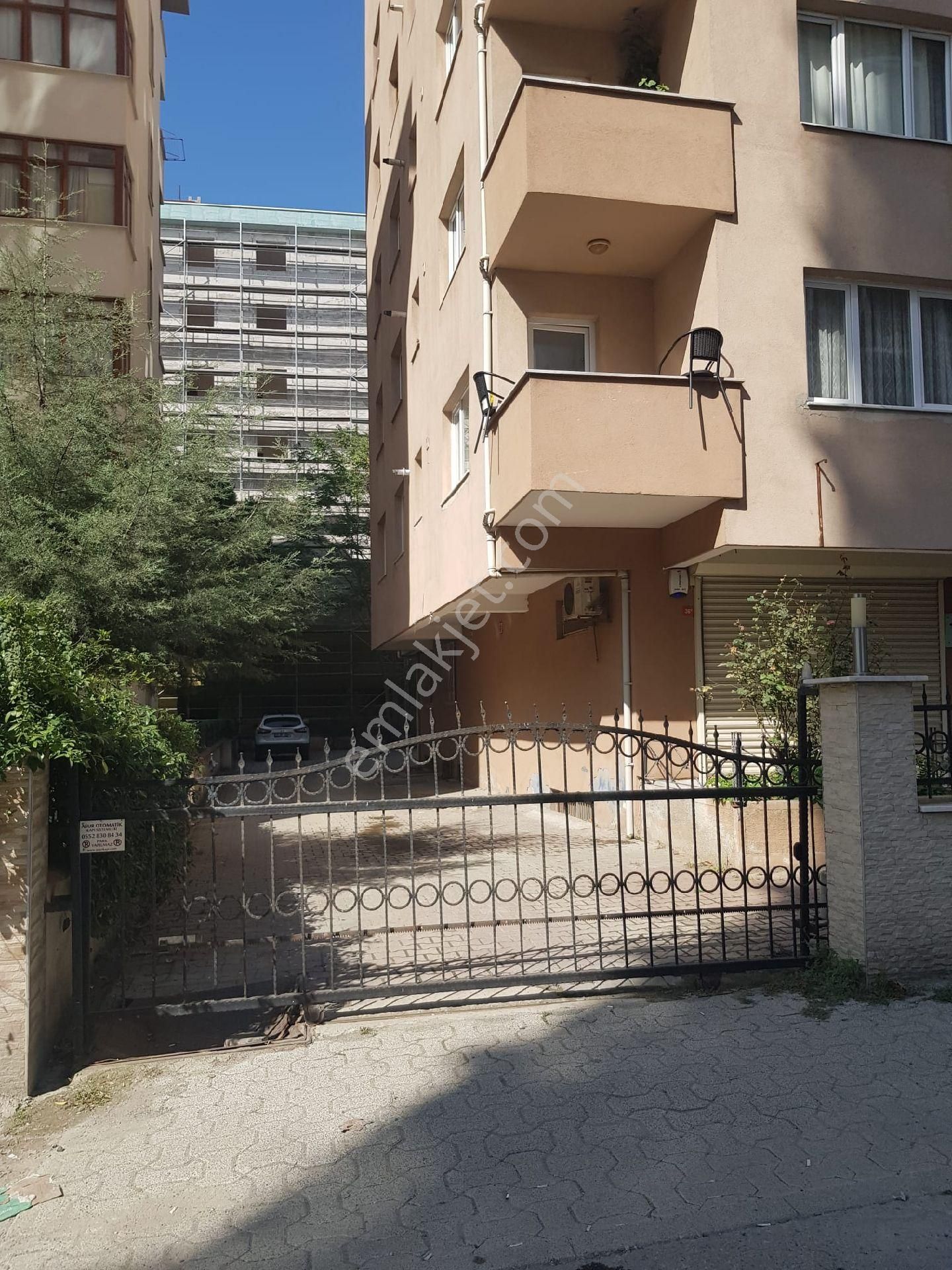 Ataşehir İçerenköy Satılık Daire Geniş 3+1 Satılık Daire