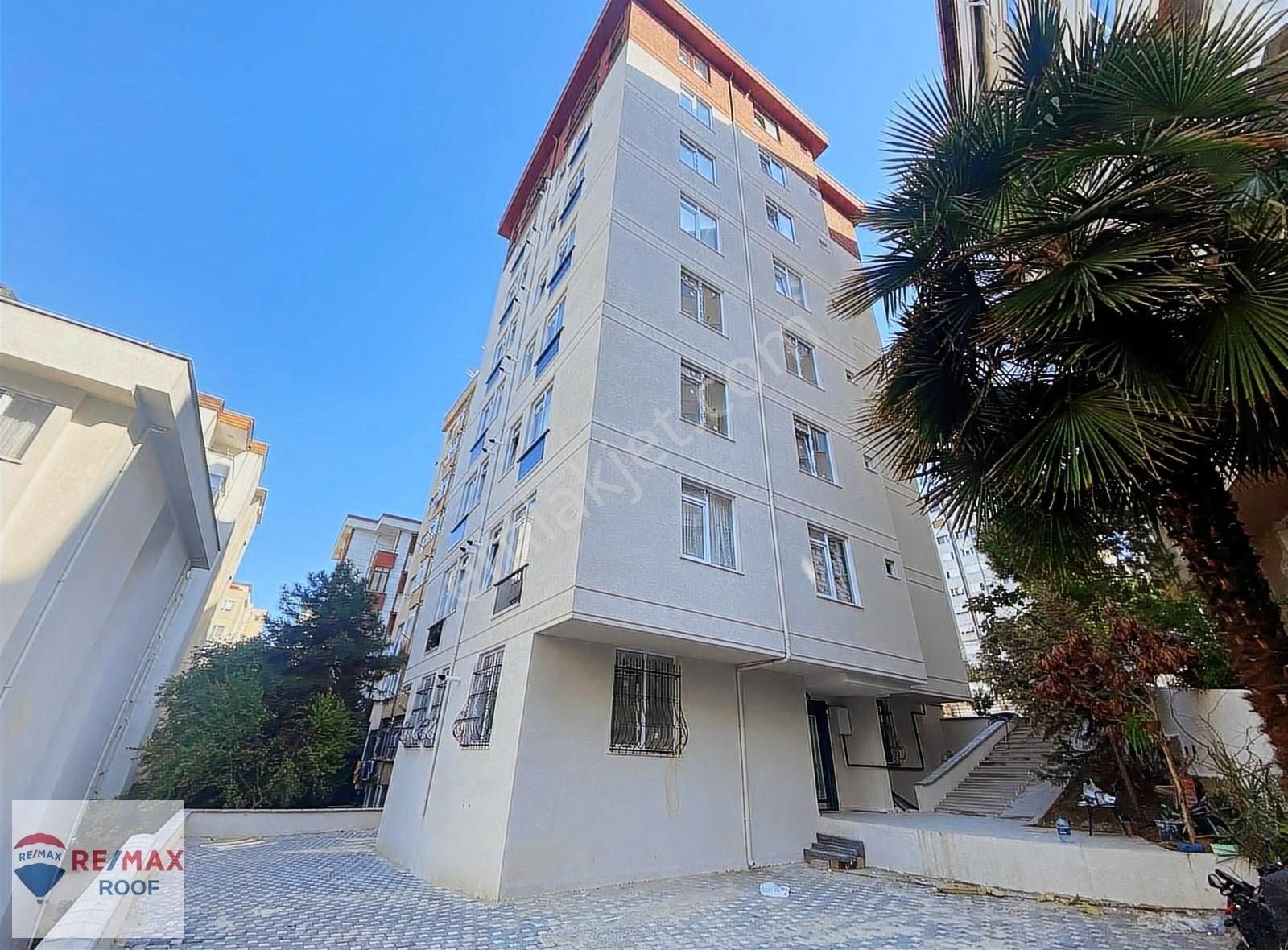 Kartal Petroliş Satılık Daire Remax Roof'dan Petroliş Mah.de Deniz Manzaralı Satılık 2+1 Daire