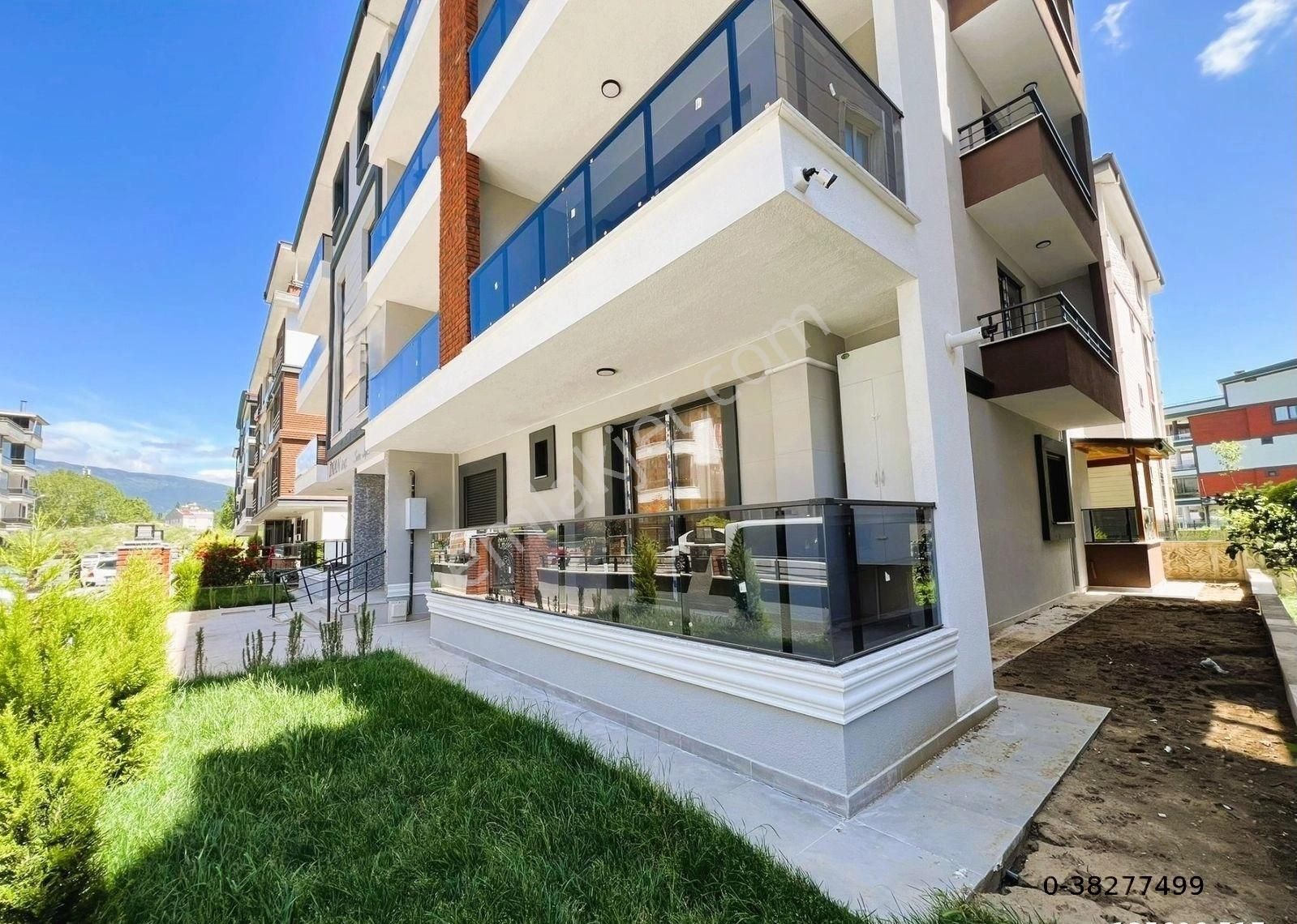 Edremit Sarıkız Satılık Daire 🏡🏡ALÇINAR EMLAKTAN ARAKAT ÖNCEPHE EBEVEYN BANYOLU 2+1 DAİRE🏡🏡