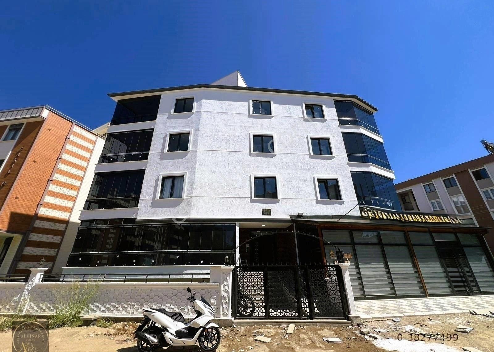 Edremit Altınkum Satılık Daire 🏡🏡ALÇINAR EMLAKTAN ÖNCEPHE CAM BALKONLU GENİŞ 1+1 DAİRE🏡🏡