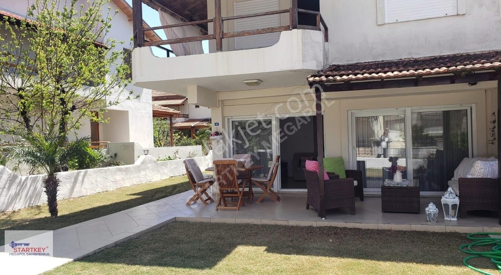 Çeşme Çiftlik Denize Sıfır Satılık Villa Çeşme Çiftlikköy Satılık Dublex Villa