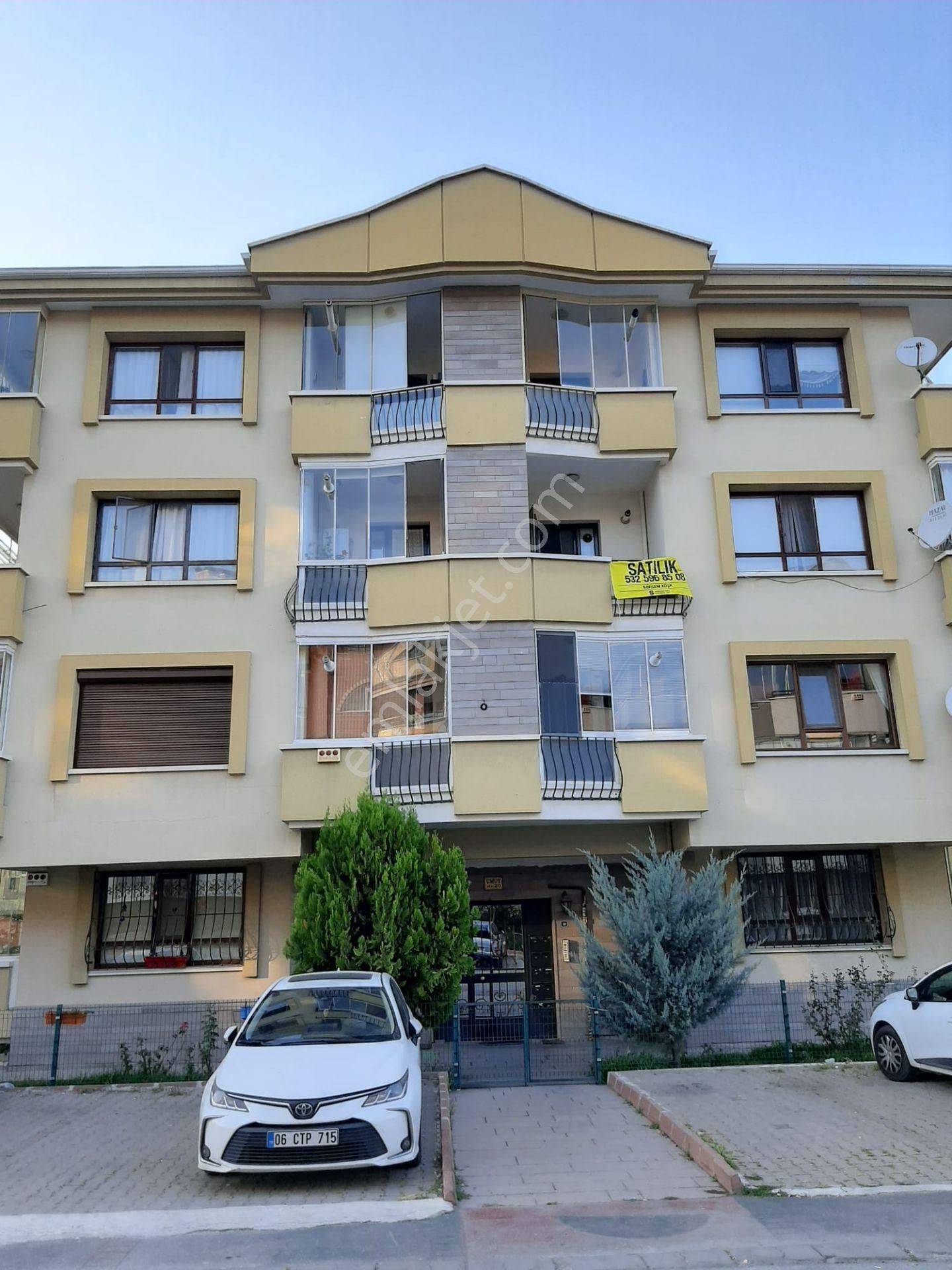 Çankaya Birlik Satılık Daire  BİRLİK MAH.YAŞAM HASTANESİ YAKINI 2.KAT (ARA KAT) 4+1 170 m2