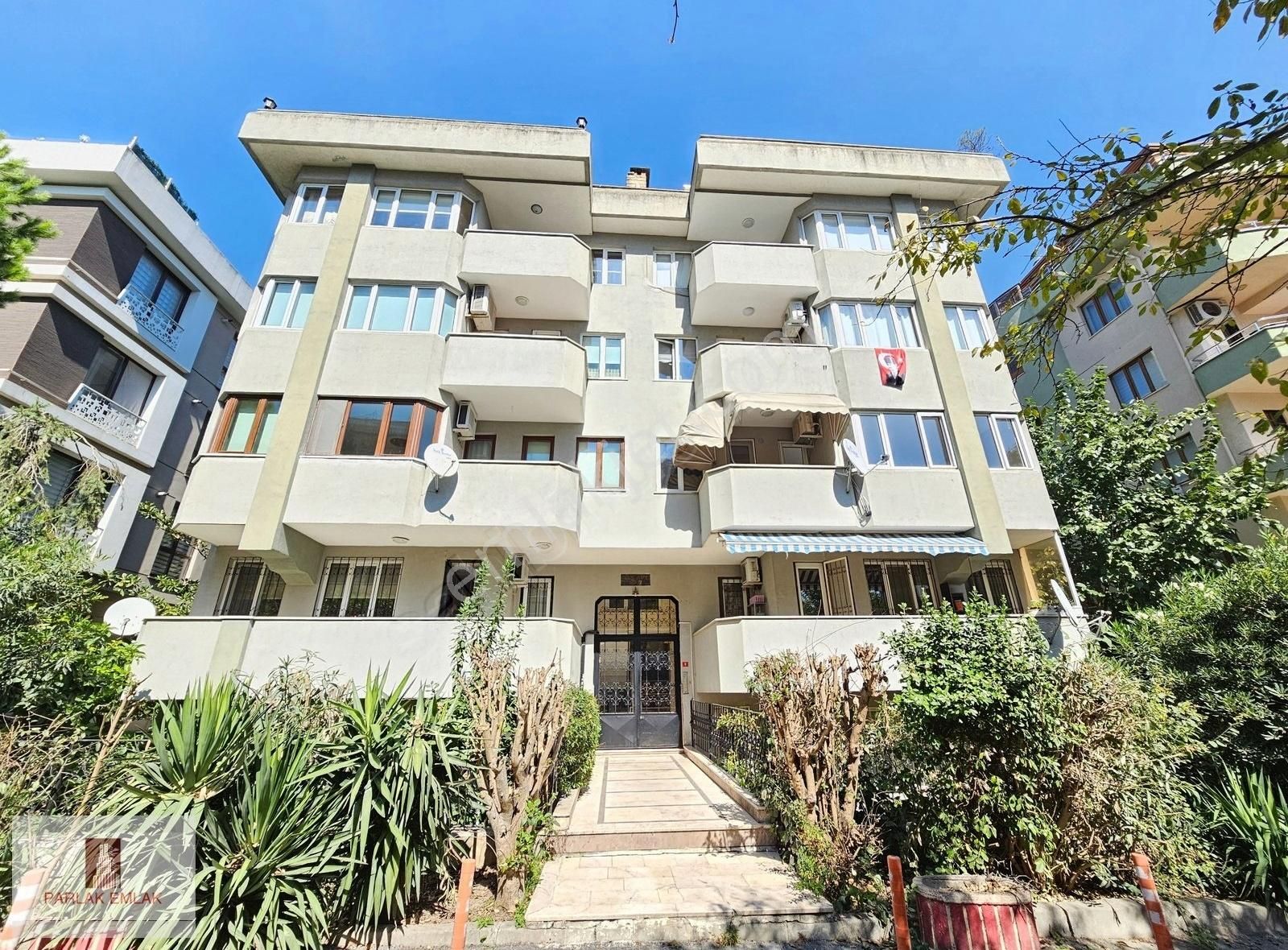 Üsküdar Altunizade Satılık Daire Altunizade Erzurum Sitesinde 4+1 165 M² Otoparklı Ferah Daire