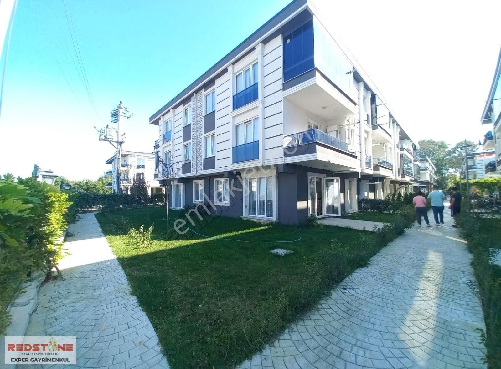 Karasu Yalı Kiralık Daire Karasu'da,havuzlu Site İçerisinde,bahçeli ,kiralık Eşyalı Daire