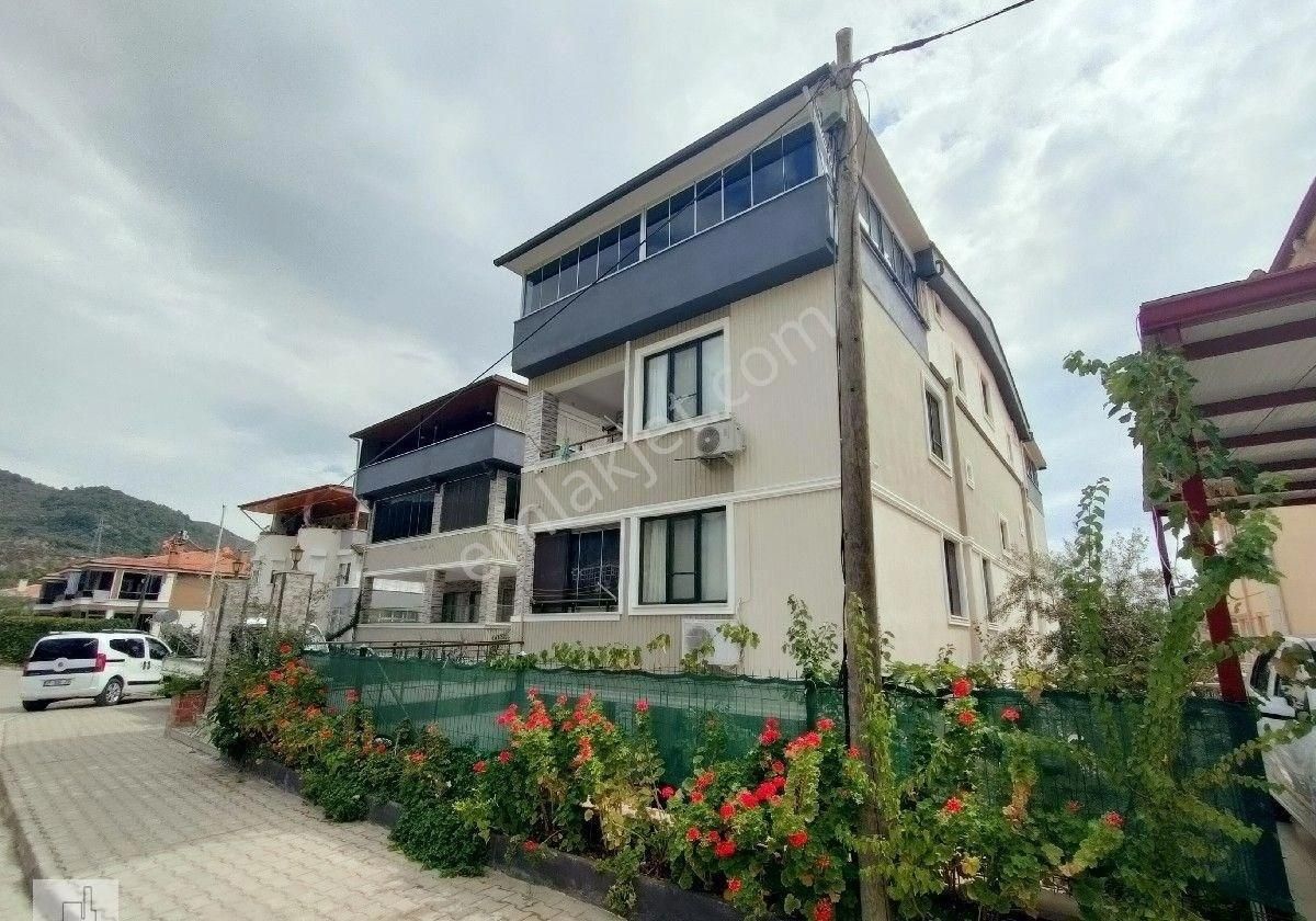 Edremit Altınoluk Kiralık Daire ALTINOLUK MERKEZİ KONUMDA DOĞA İLE İÇİÇE BAHÇE KATI 2+1 AÇIK MUTFAK YENİ YAZ KIŞ KİRALIK BOŞ DAİRE