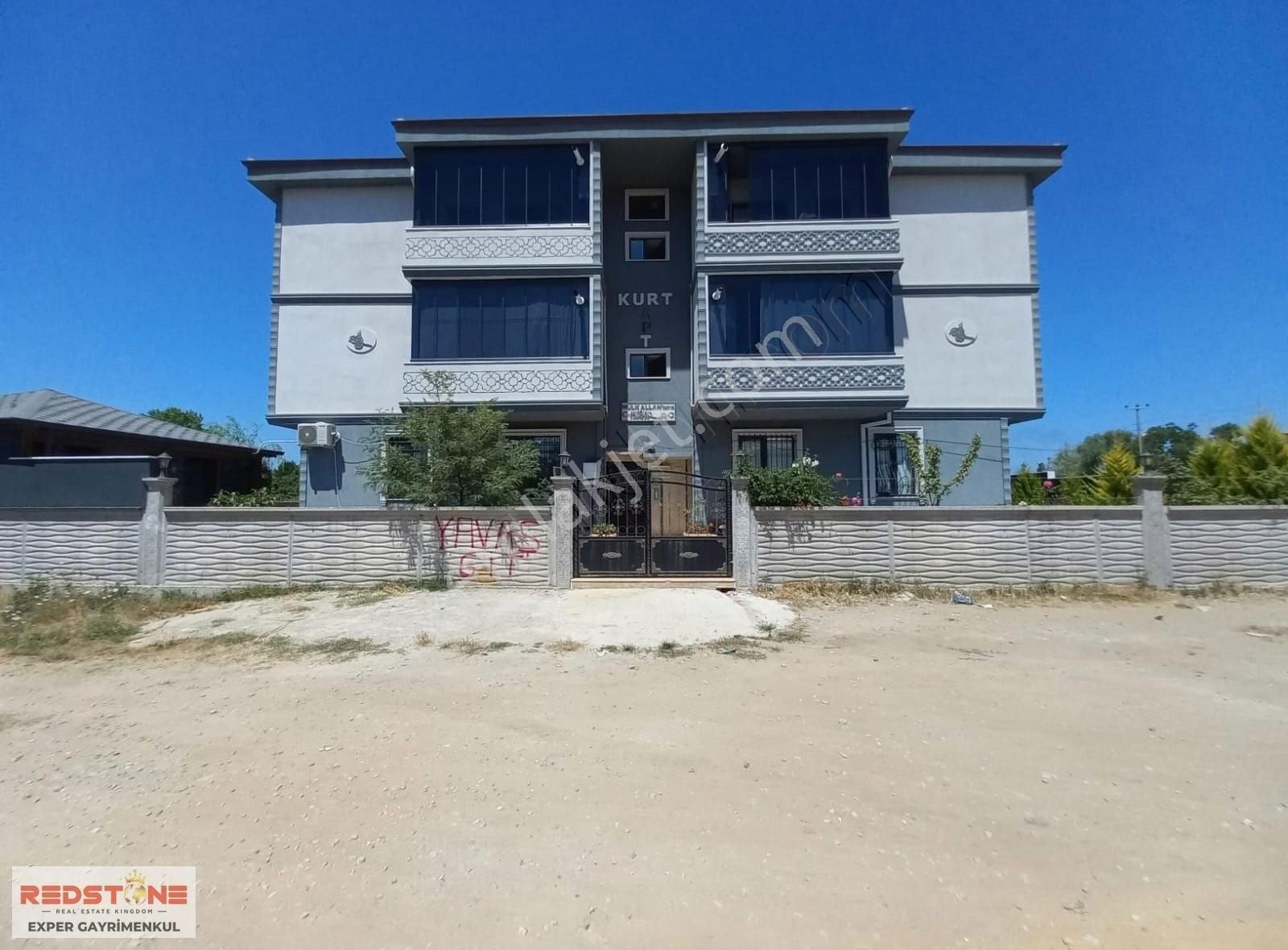 Karasu Aziziye Kiralık Daire Karasu'da, Kış Bahçeli, Cam Balkonlu, Kombili Kiralık 2+1 Daire