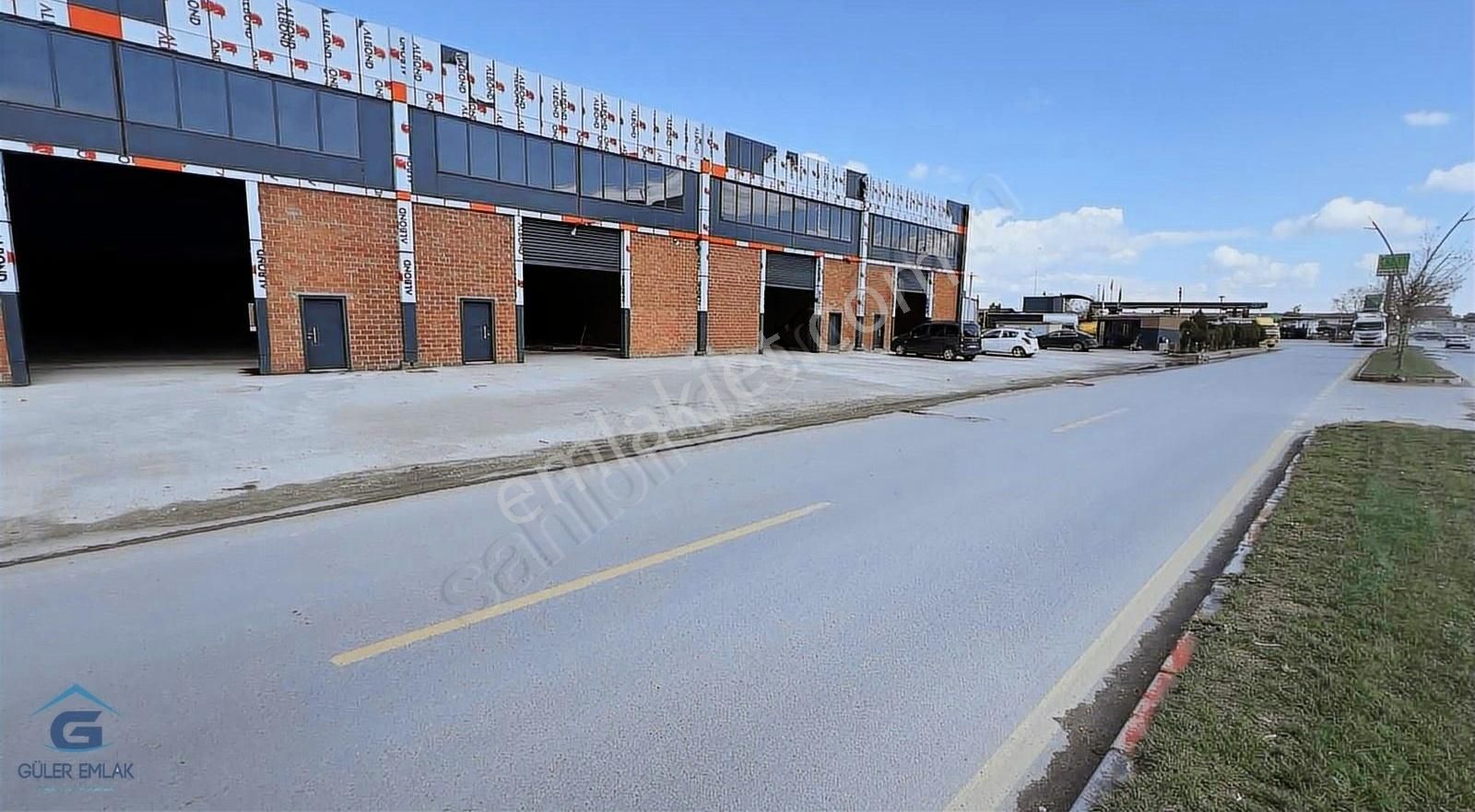 Turgutlu Atatürk Kiralık Depo KİRALIK 400 M2 MERKEZİ KONUMDA ANA ASFALT ÜZERİ SANAYİ DEPOLARI