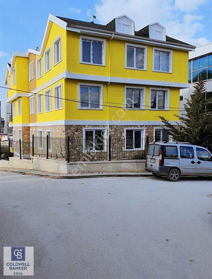 Çankaya Yaşamkent Satılık Daire CB ERVA DAN YAŞAMKENT MERKEZİ KONUMDA EŞYALI SATILIK 1+1 DAİRE