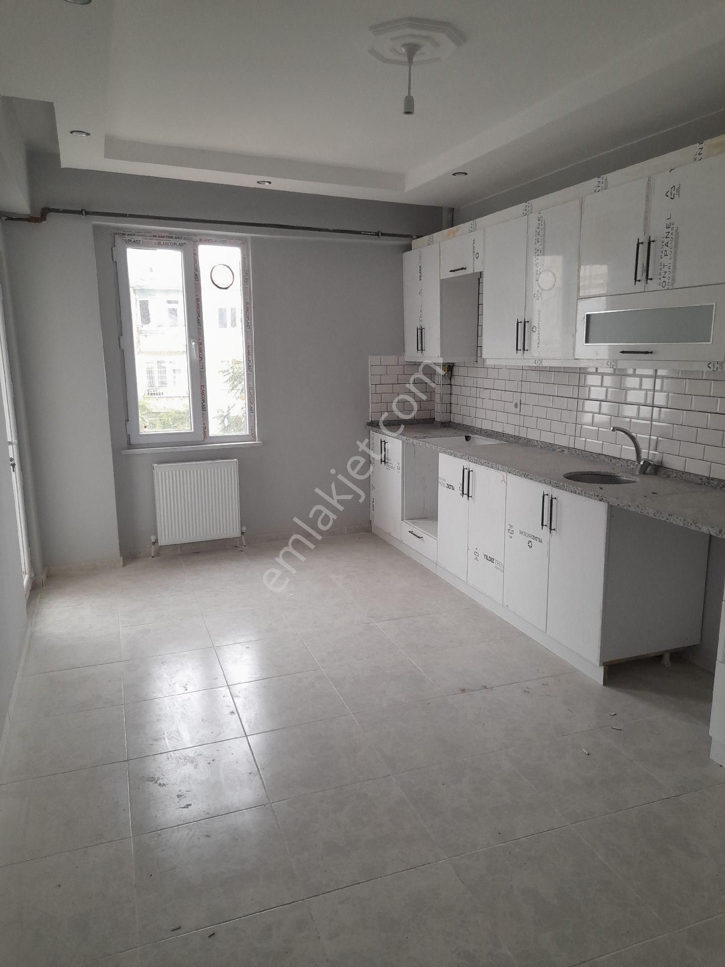 Lüleburgaz Yılmaz Satılık Daire  LÜLEBURGAZ    YILMAZ MAH. SATILIK    3+1 SIFIR   SIFIR DAİRE EBEVEYN BANYOLU