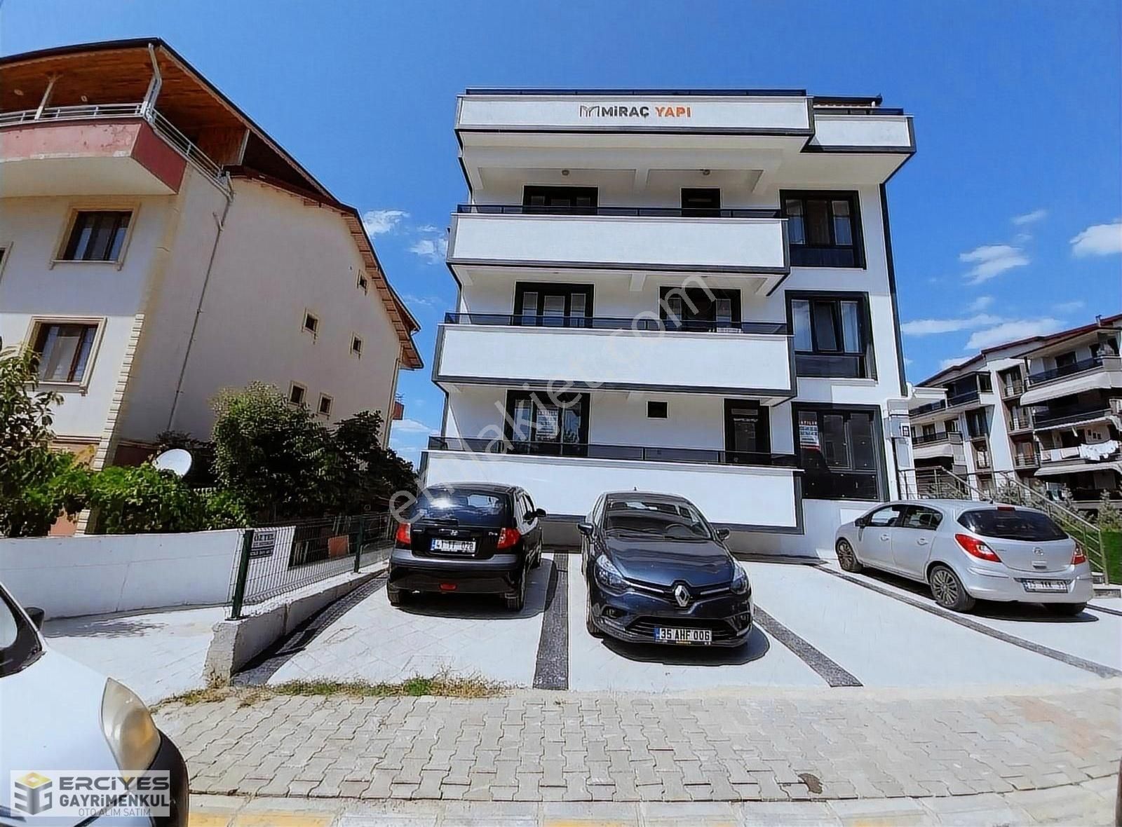 Başiskele Serdar Satılık Daire FIRSAT, 2+1 FİYATINA 4+1 LÜKS DAİRE 218 M2