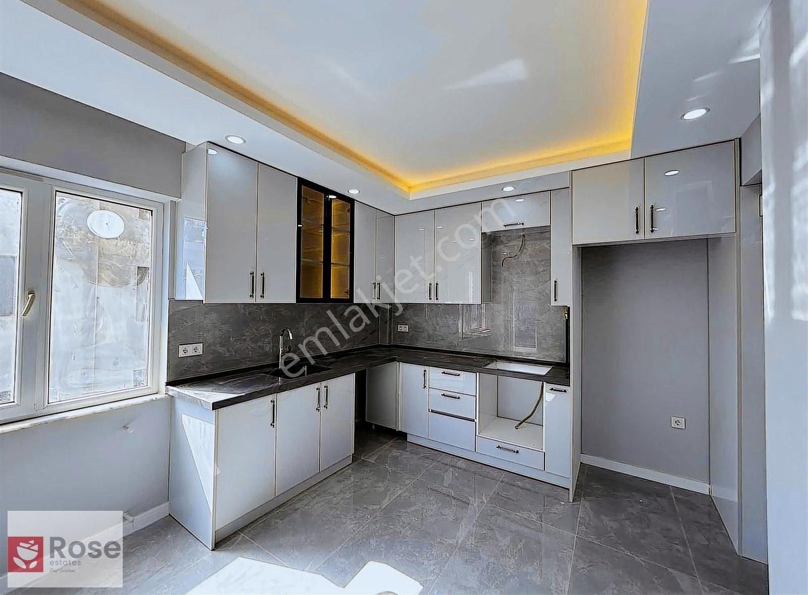 Konyaaltı Liman Kiralık Daire KONYAALTI LİMAN MAHALLESİNDE 2+1 AYRI MUTFAKLI DOĞALGAZLI DAİRE