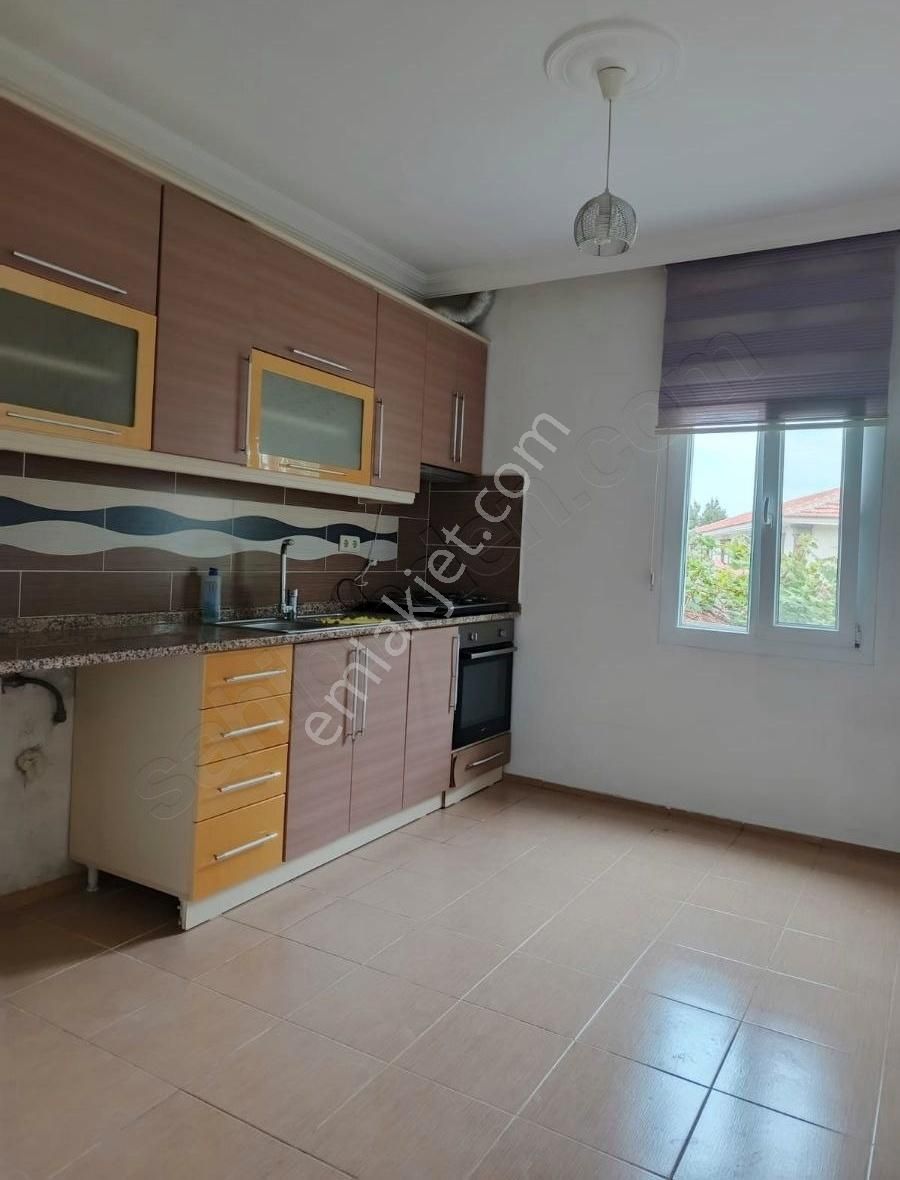 Foça Kazım Dirik Kiralık Daire BAĞARASI KAZIMDİRİK MAHALLESİNDE 3+1 AYRI MUTFAKLI DAİRE...