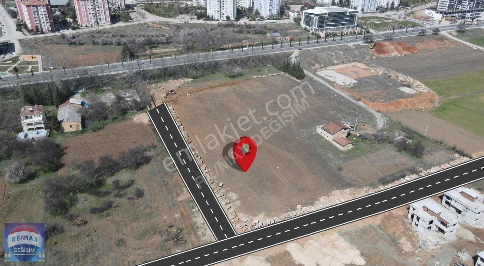 Elazığ Merkez Ataşehir Satılık Ticari İmarlı REMAX DEĞİŞİMDEN MALATYA CAD. TİCARİ + 8 KAT KONUT İMARLI ARSA