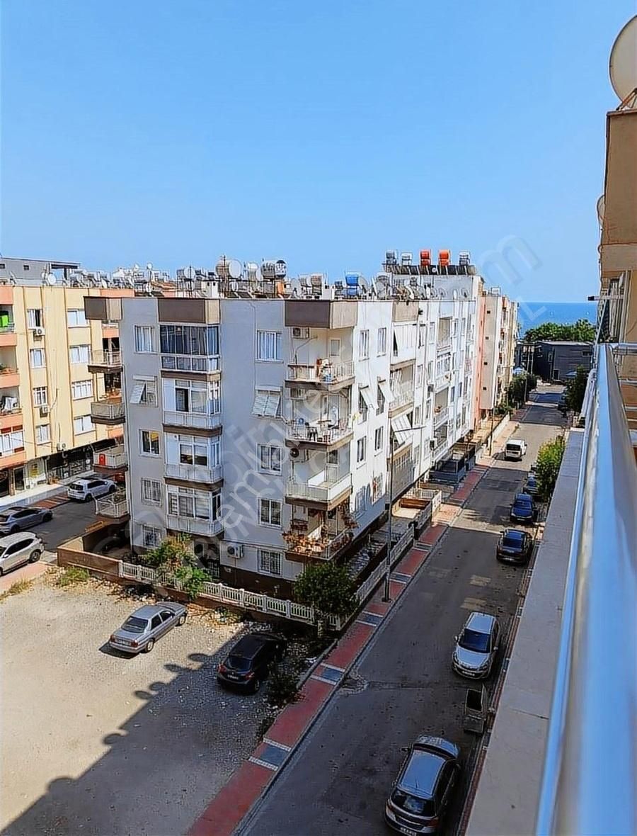 Mezitli Fatih Kiralık Daire *TURUNCUDAN* GALATARAY MEYDANI KARŞISI 4+1 B.MUTFAK KİRALIK