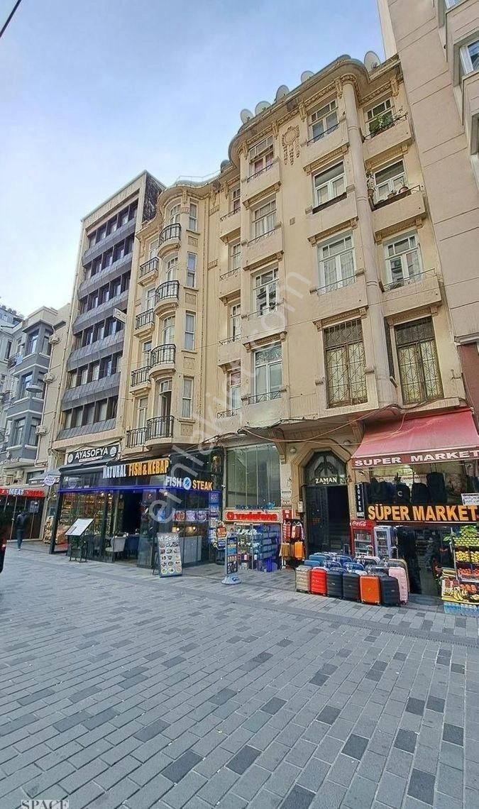 Beyoğlu Kocatepe Kiralık Daire TAKSİM MEYDANI'NA ADIM MESAFEDE OTELLER BÖLGESİ'NDE 1+1 KİRALIK