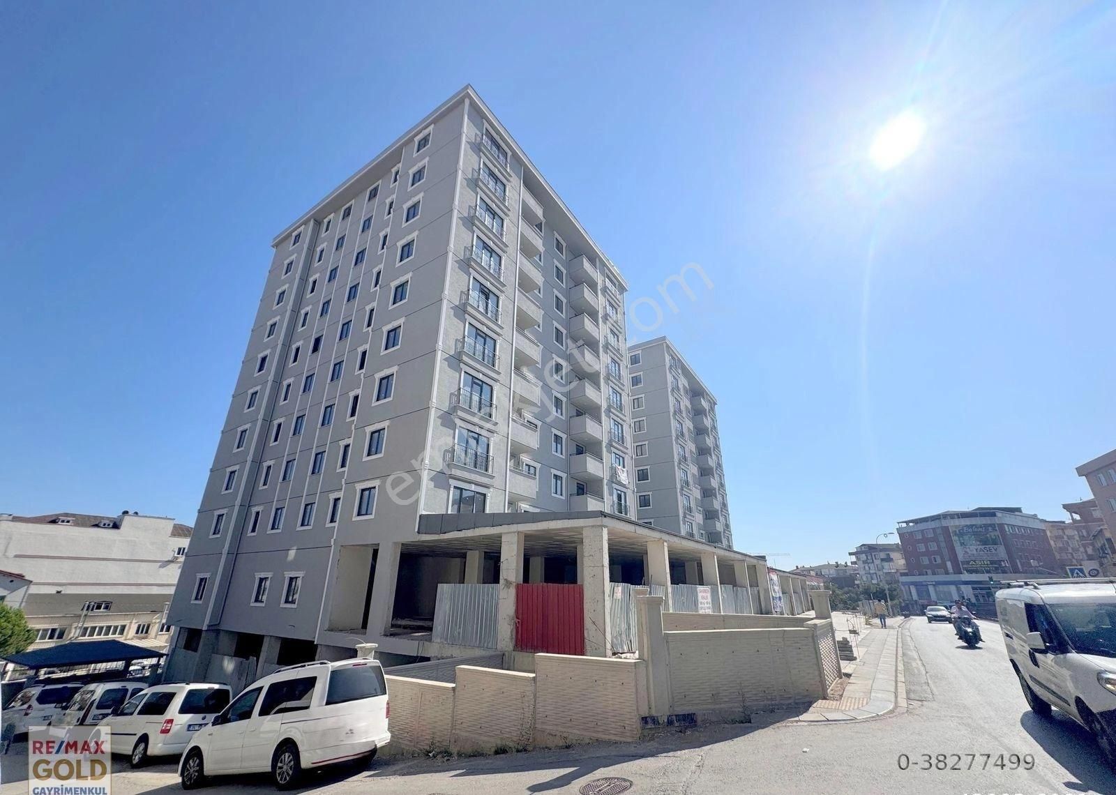 Pendik Dumlupınar Satılık Daire PENDİK DUMLUPINAR ANKARA CAD ÜZERİ SATILIK 3+1 SIFIR ARAKAT DAİRE