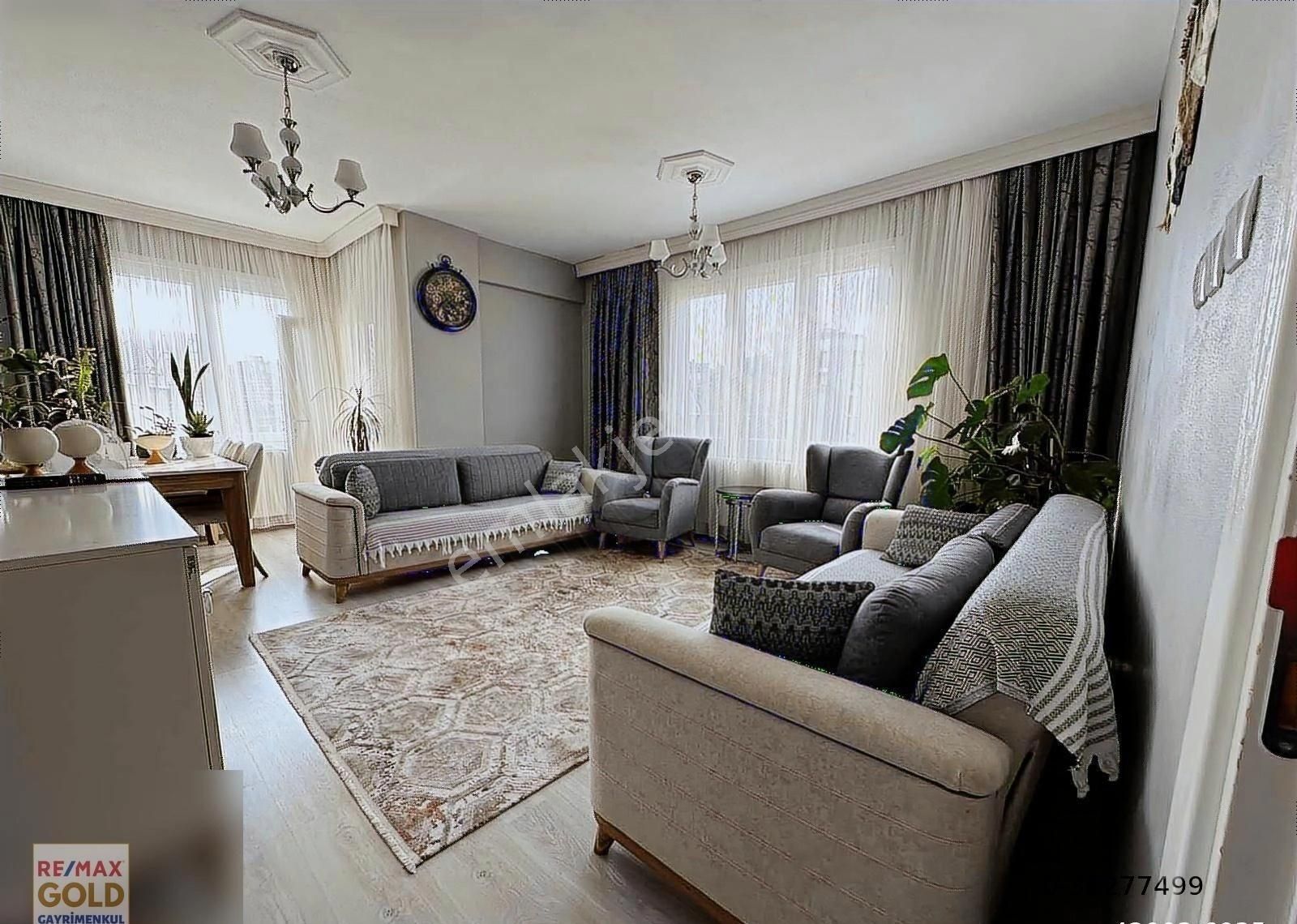 Pendik Esenyalı Satılık Daire PENDİK, ESENYALI MAH.GENİŞ, KULLANIŞLI SATILIK 3+1 DAİRE