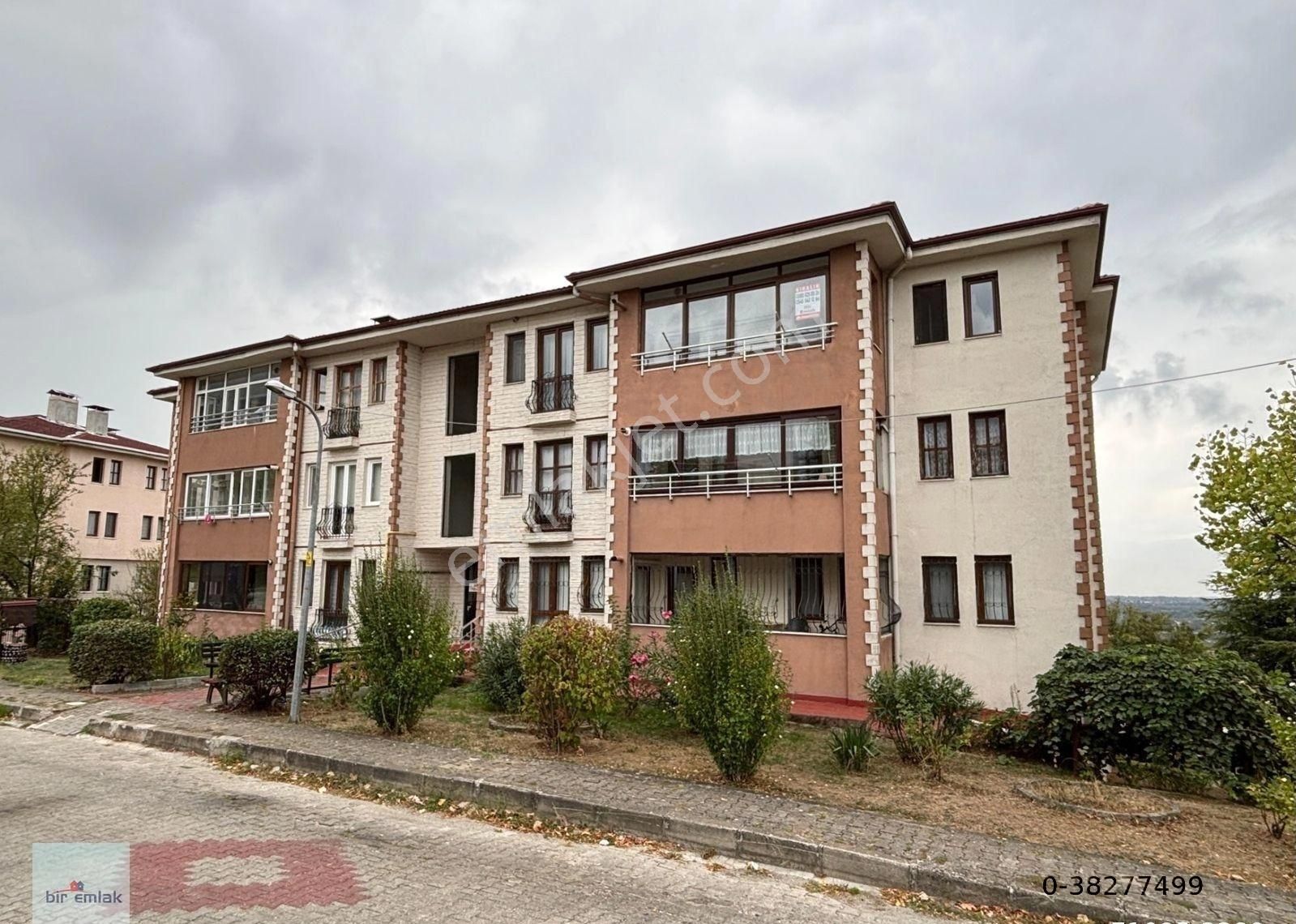 Düzce Merkez Bahçelievler Kiralık Daire BAHÇELİEVLER    BAHÇEŞEHİR 6.BÖLGE'DE 3+1 115 M2    EŞYALI KİRALIK DAİRE