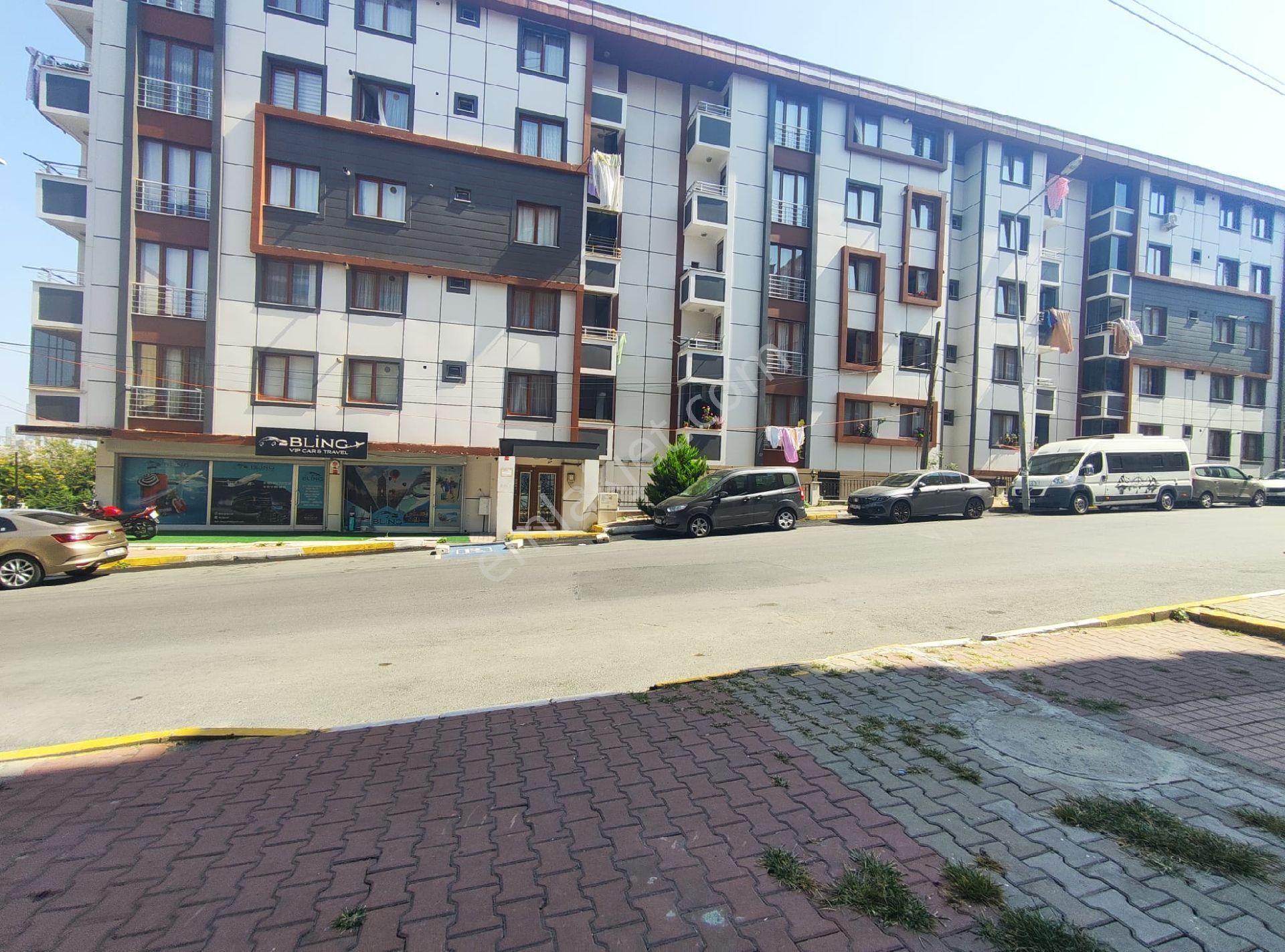 Eyüpsultan Güzeltepe Satılık Daire GÜZELTEPE OTOPARKLI METROYA YAKIN 