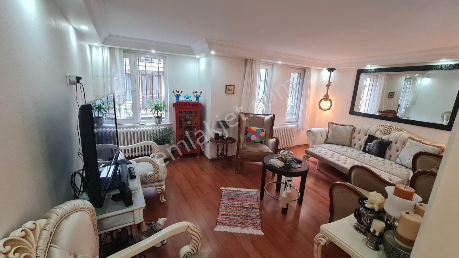 Erkutun'dan, Nişantaşı Valikonağı Cd. Süleyman Nazif Sk. Girişinde Satılık 1.kat Daire - Görsel 2