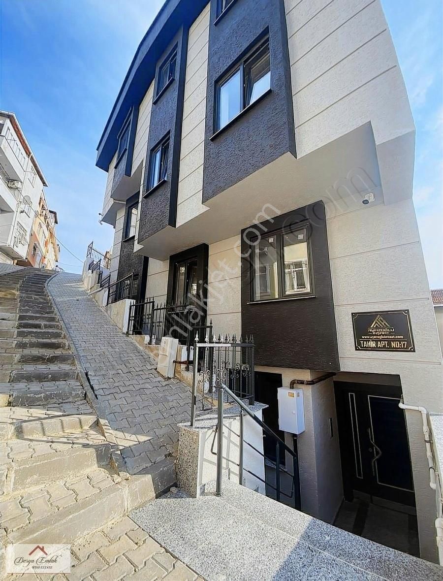 Üsküdar Ünalan Kiralık Daire DERYA'DAN METRO METROBÜSE 200MT 75MT2 2+1 KİRALIK DAİRE