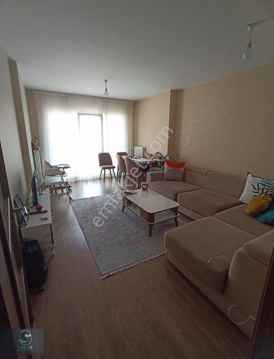 Zeytinburnu Sümer Satılık Daire LOCA MAHAL'DE SATILIK 2+1 DAİRE