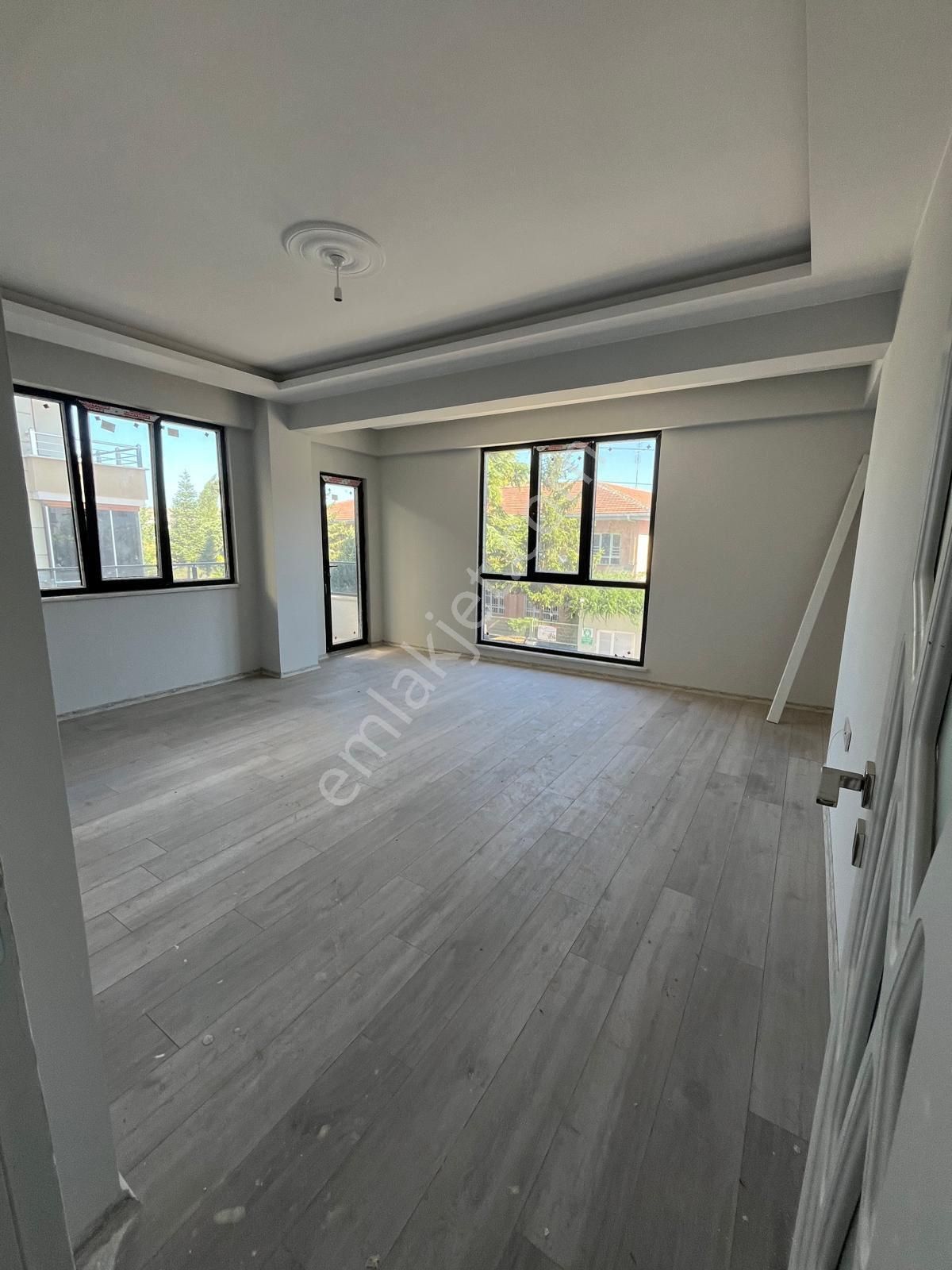 Çiftlikköy Çiftlik Satılık Daire ARTAN’DAN ÇİFTLİKKÖY KAYMAKAMLIK ARKASI 3+1 ASANSÖRLÜ SATILIK DAİRE