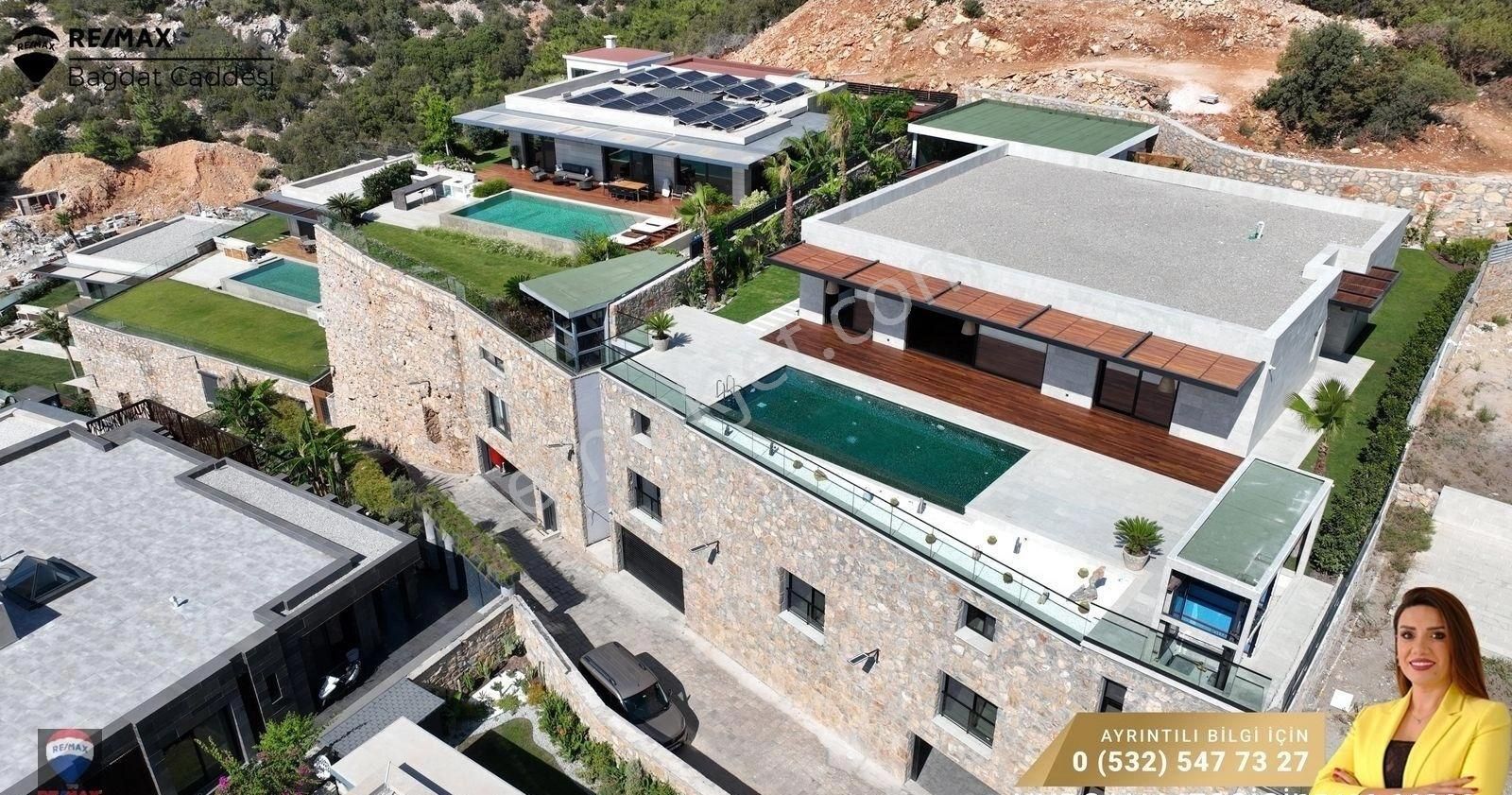 Bodrum Çarşı Satılık Villa MUĞLA BODRUM KONACIK'TA EMSALSİZ 1100 M2 ARSAYA SAHİP 7+2 KARTAL YUVASI VİLLA