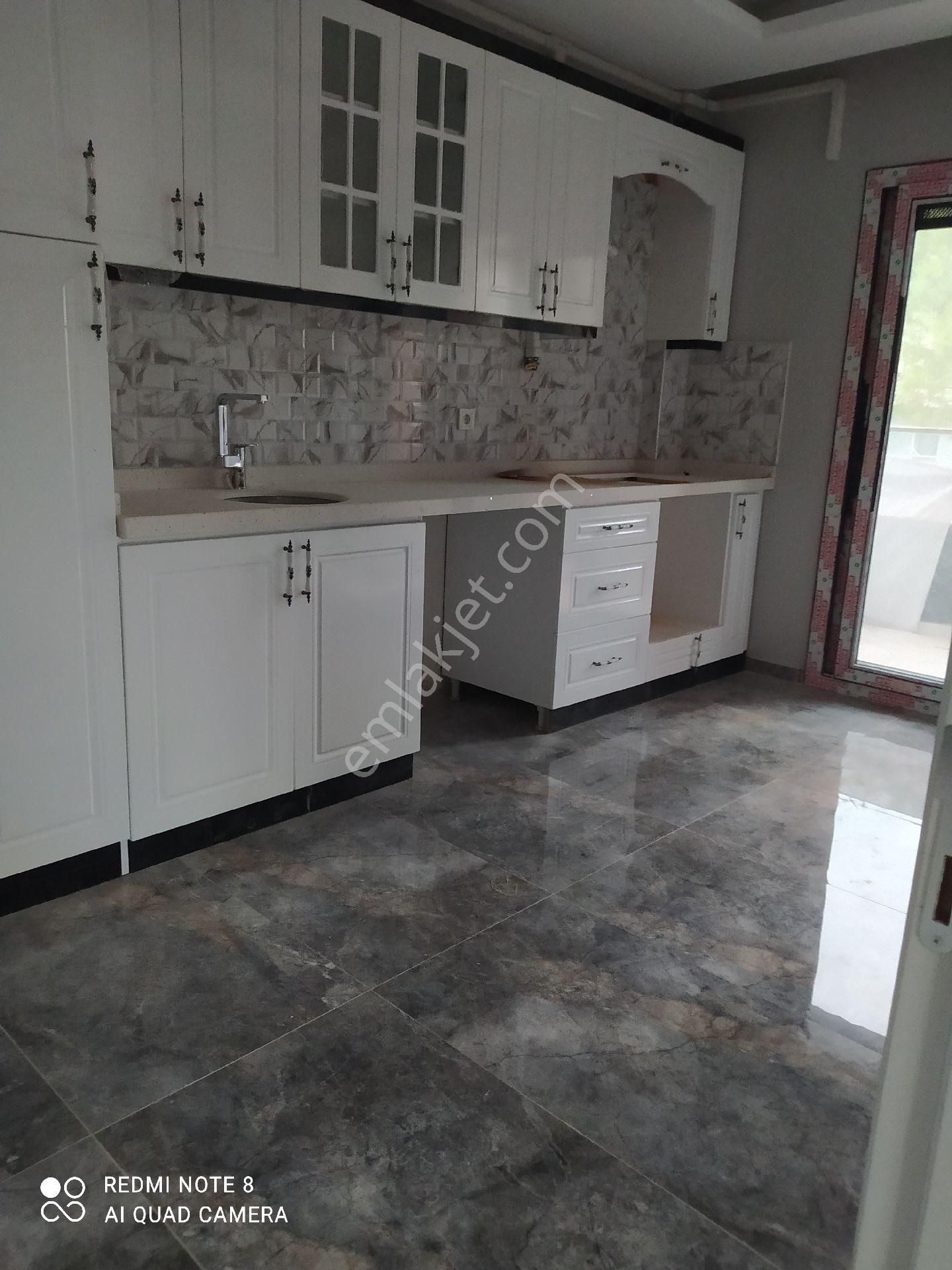 Bergama Fatih Satılık Daire BERGAMA FATİH'TE 3+1 DOĞALGAZLI LÜKS DAİRE 