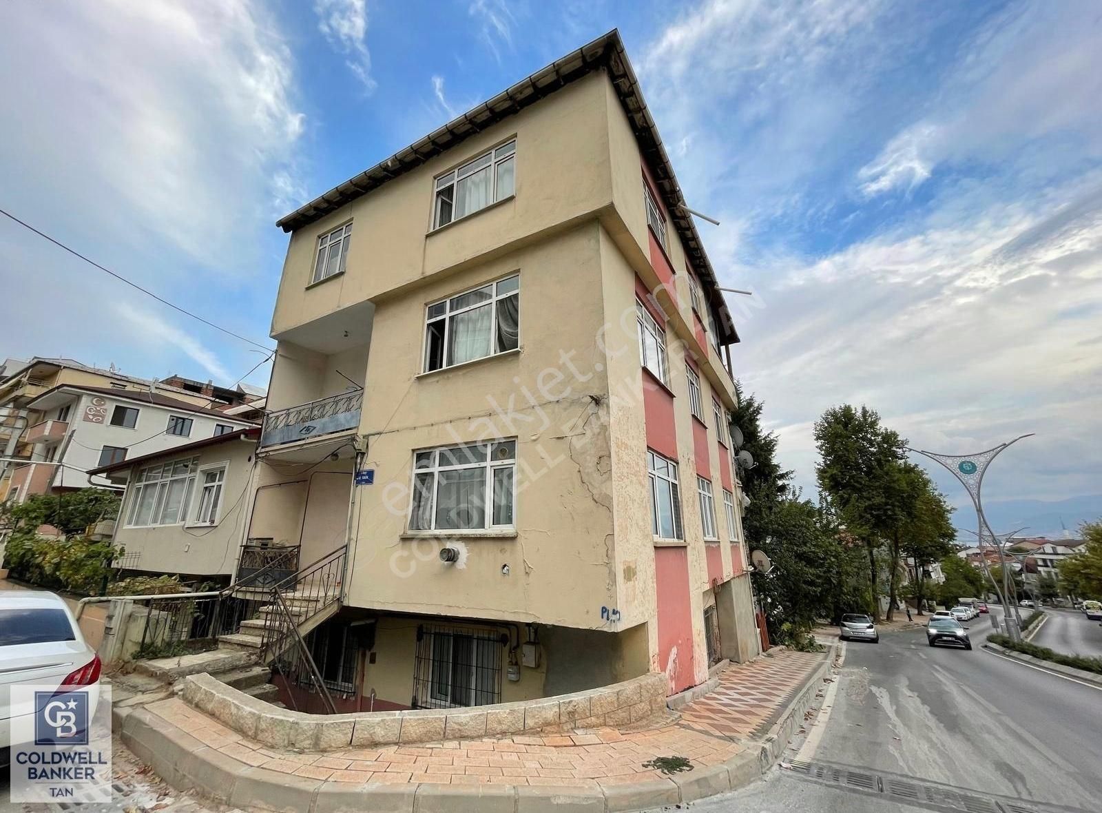 İzmit Kocatepe Satılık Daire CB-TAN KOCAELİ/İZMİT KURUÇEŞME DE SATILIK 2+1 DAİRE