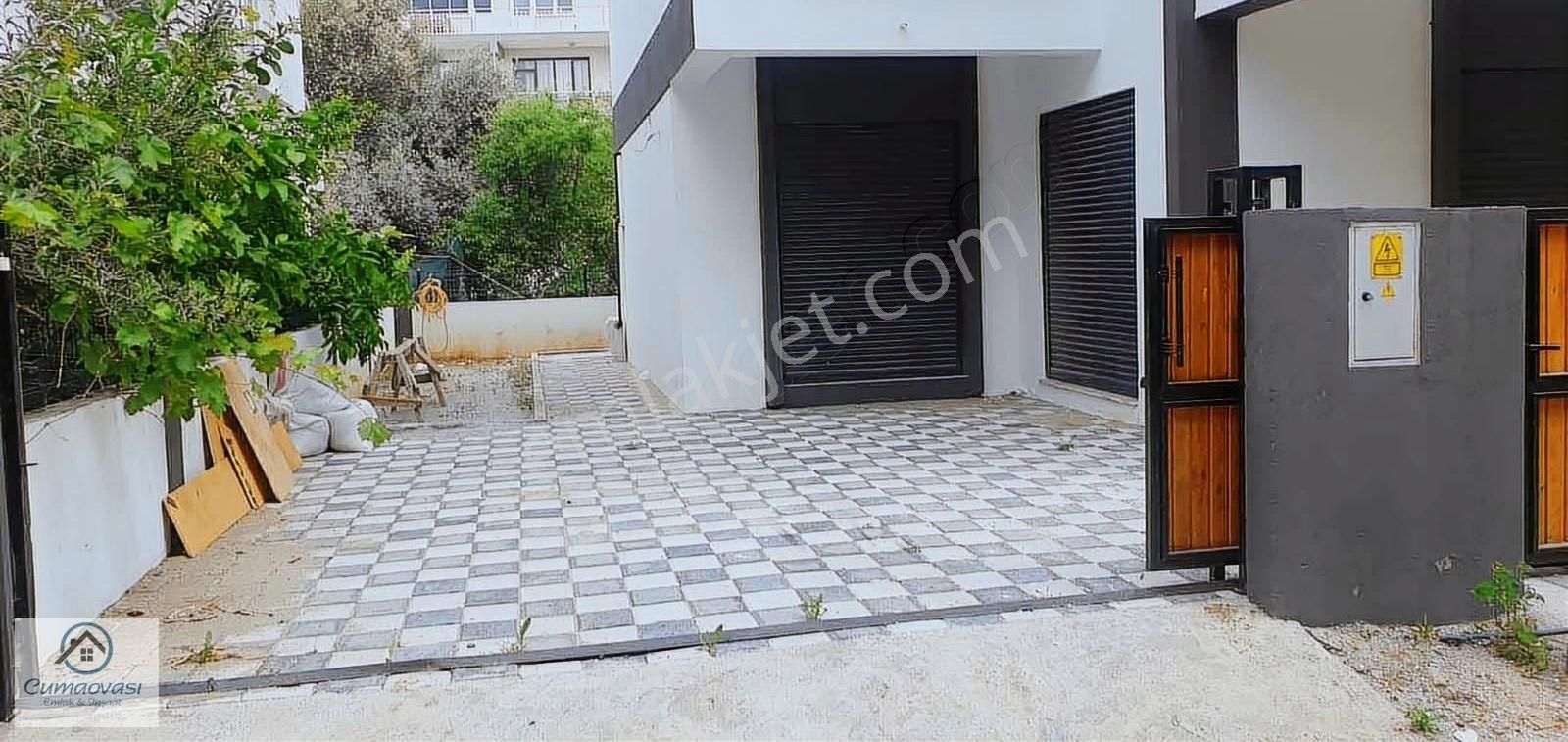 Menderes Gazipaşa Satılık Villa CUMAOVASI EMLAKTAN SATILIK 5+1 VİLLA