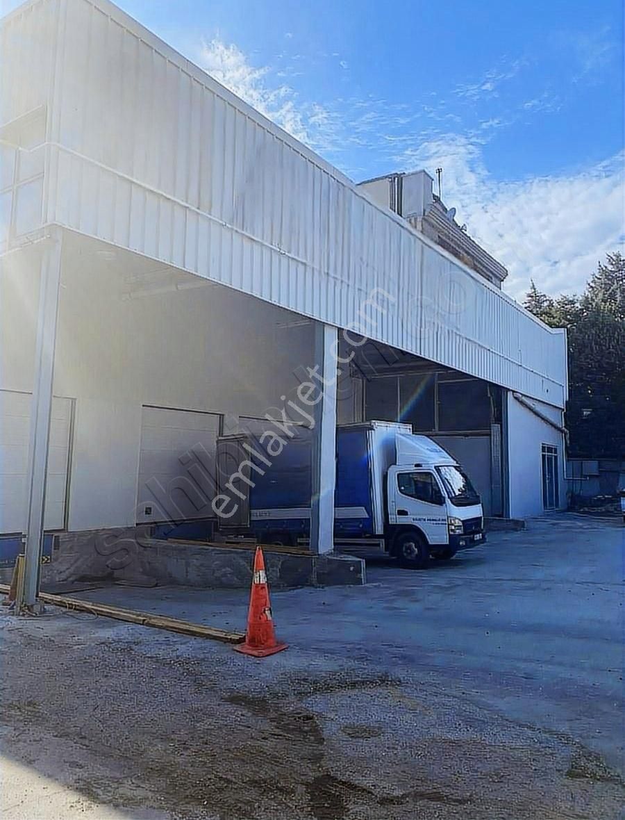 Beylikdüzü Kavaklı Kiralık Depo Beylikdüzünde Fabrika Ve Depolamaya Olmaya Uygun Kiralık İş Yeri