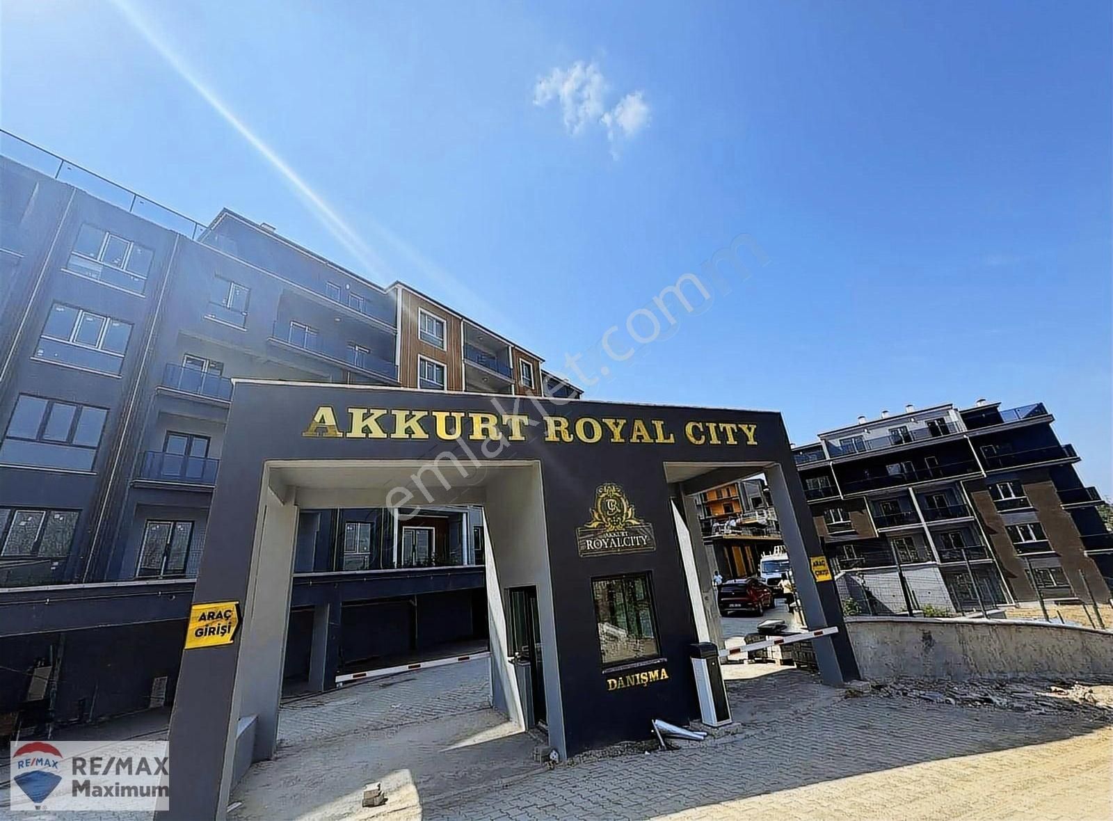 Başiskele Aydınkent Satılık Daire BAŞİSKELE YUVACIK AKKURT ROYAL CITY ARA KAT 3+1 FIRSAT SATILIK