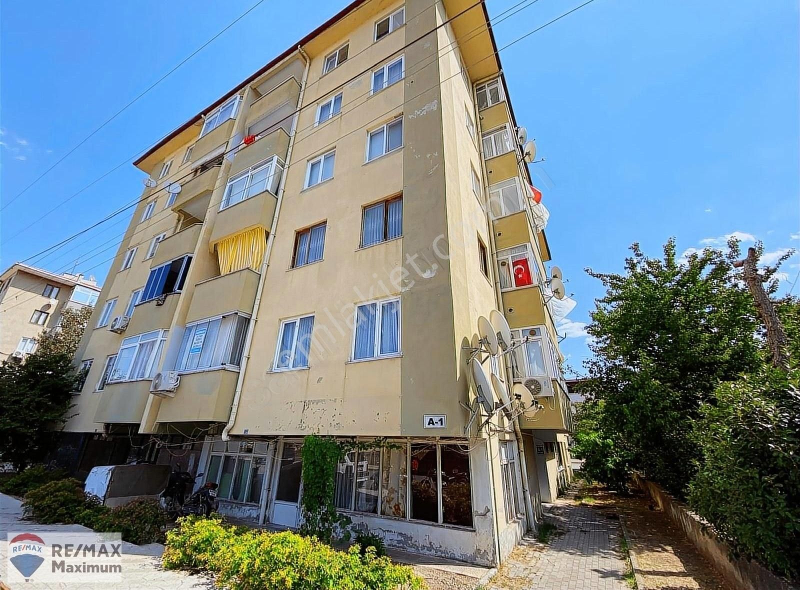 Başiskele Körfez Satılık Daire KOCAELİ BAŞİSKELE KÖRFEZ MAHALLESİNDE SATILIK 3+1 DAİRE