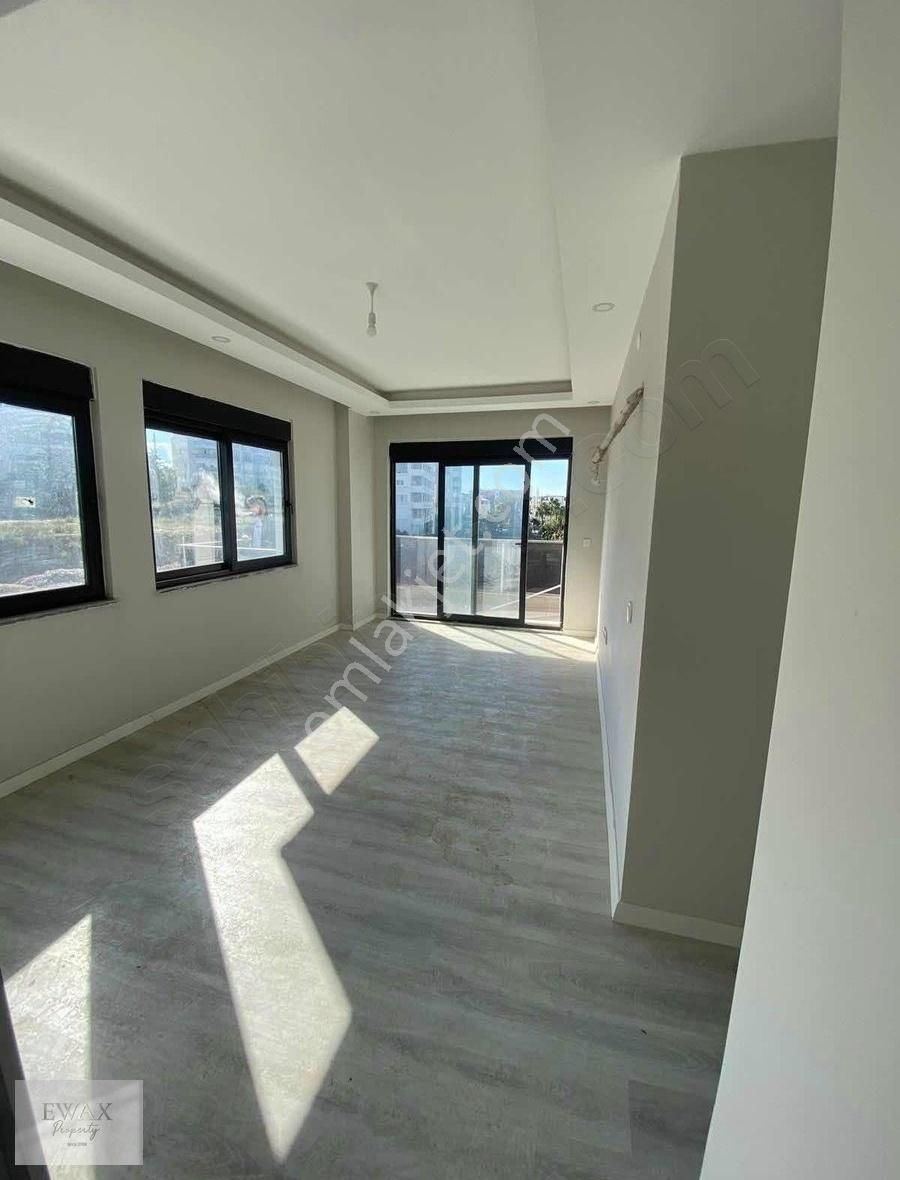 Alanya Avsallar Satılık Daire EWAX PROPERTY'DEN SATILIK CADDE ÜZERİNDE 2 + 1