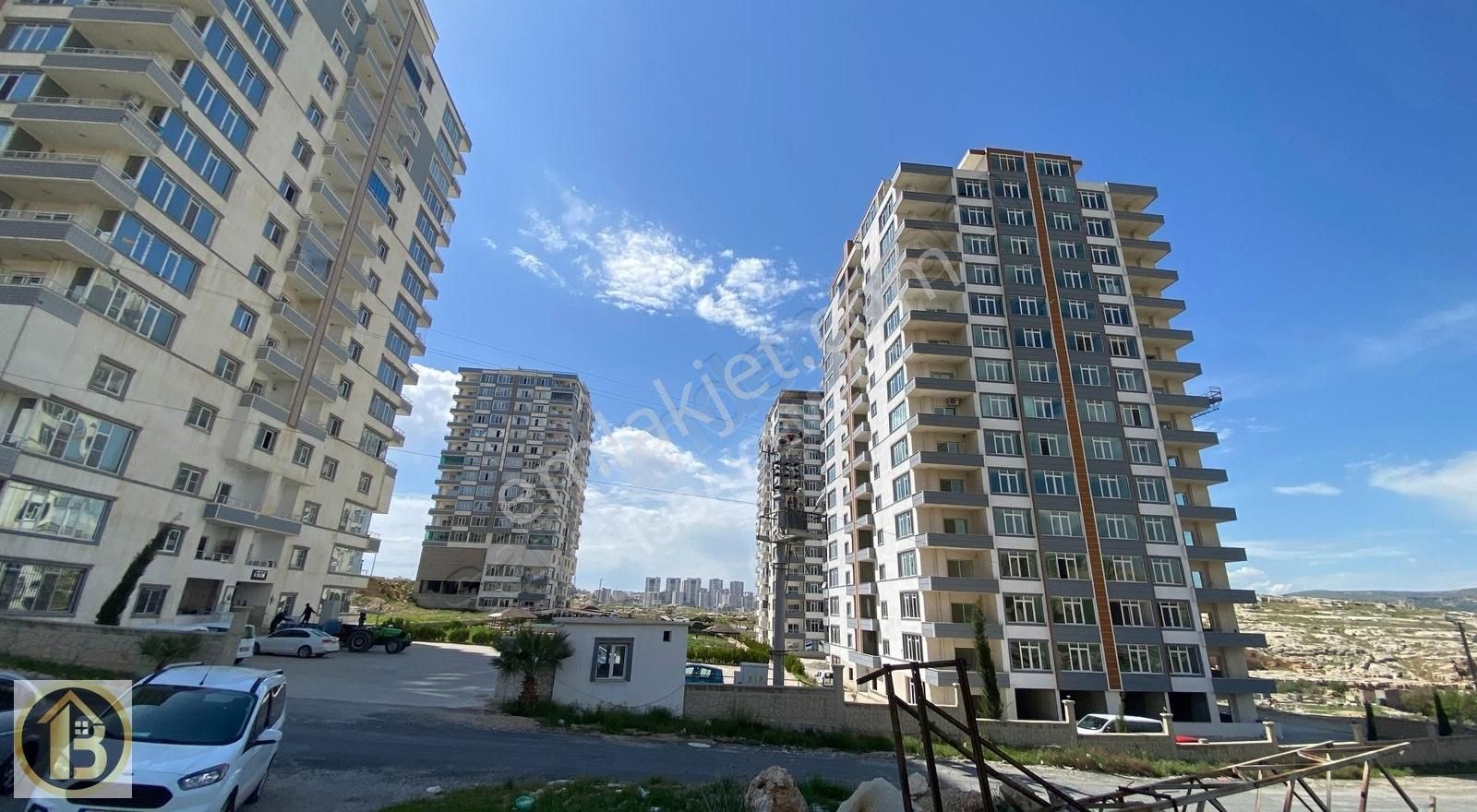 Artuklu Yalım Kiralık Daire SAFFAT YAPIDA KİRALIK SIFIR 3+1 LÜKS DAİRE İSBAY EMLAK'TA