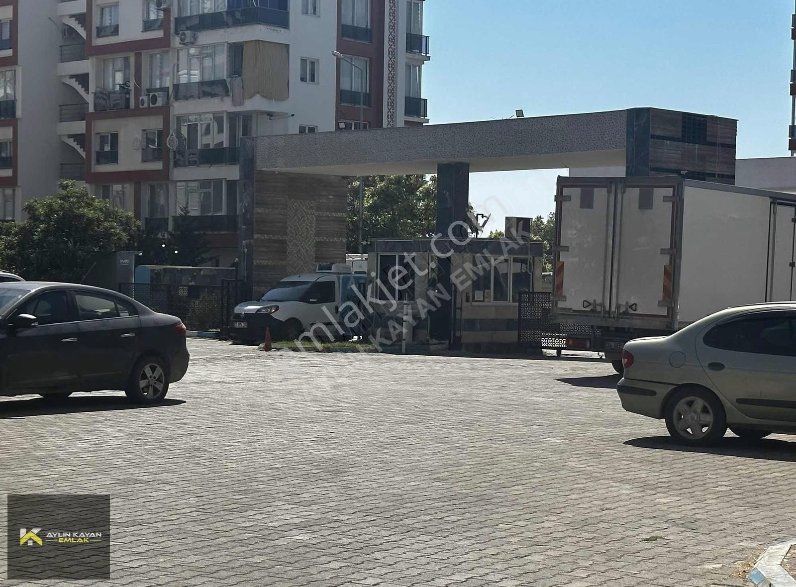 Kepez Göksu Satılık Daire GÖKSU'DA HAVUZLU SİTE İÇİ 1+1 SATILIK DAİRE