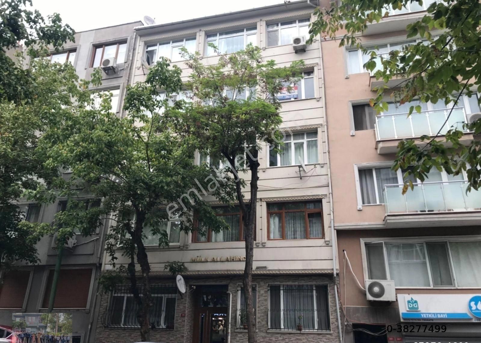 Fatih Hırka-i Şerif Satılık Daire FATİH HIRKAİ ŞERİF BALİBEY CADDESİNDE SATILIK BOŞ DAİRE 75 M2