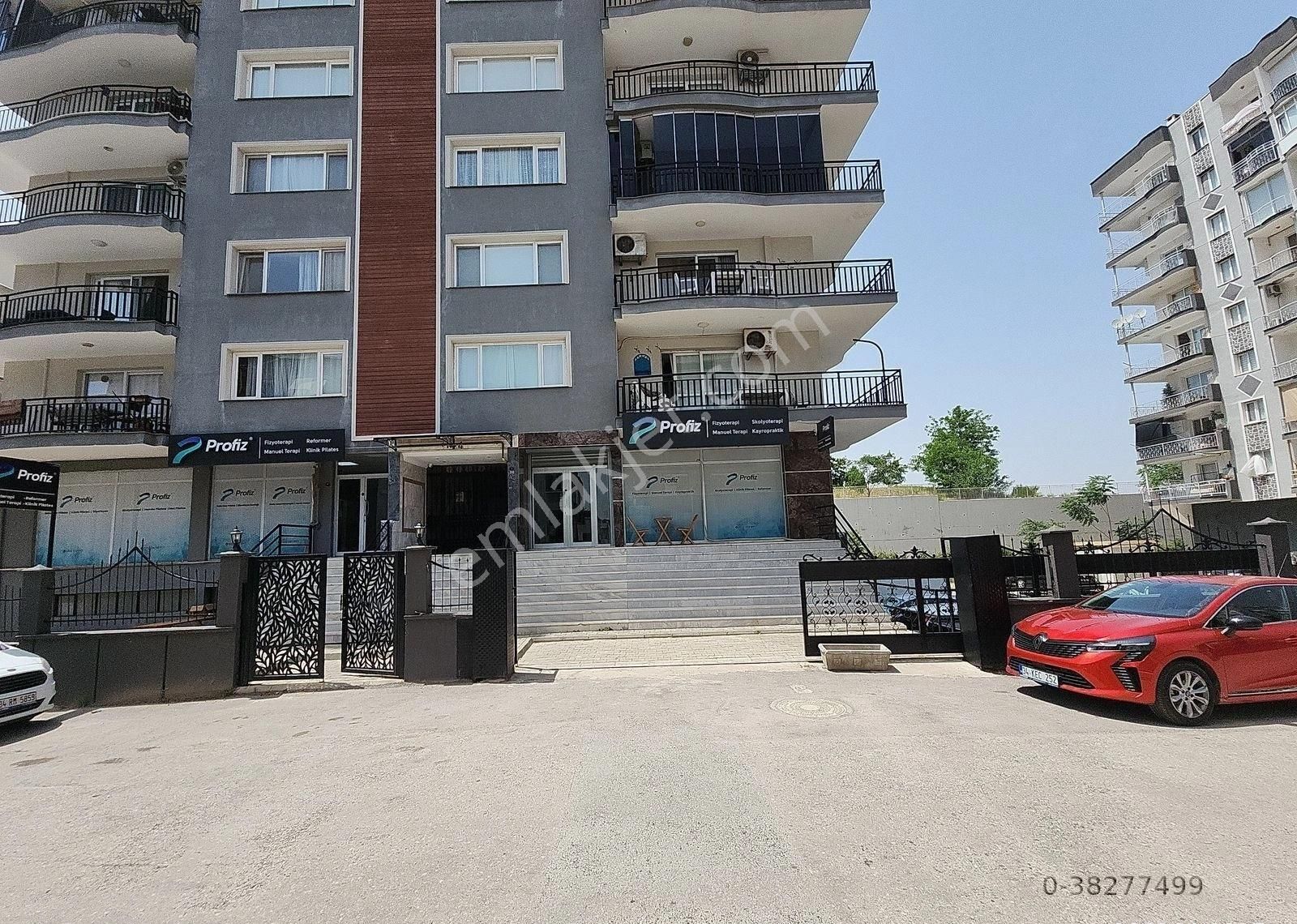 Buca Efeler Satılık Dükkan & Mağaza İzmir Buca Efeler Mah., 197 m², Satılık İşyeri