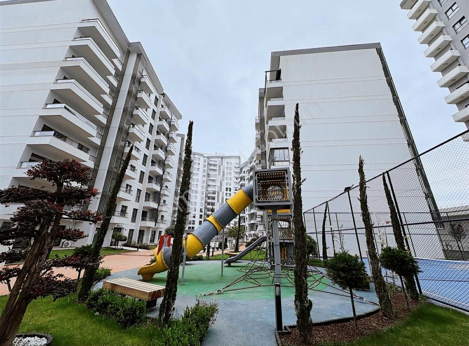 Bornova Kazımdirik Satılık Daire PARK YAŞAM BORNOVA YAŞAR ÜNİ YANI SATILIK 3+1 HAVUZ CEPHE DAİRE