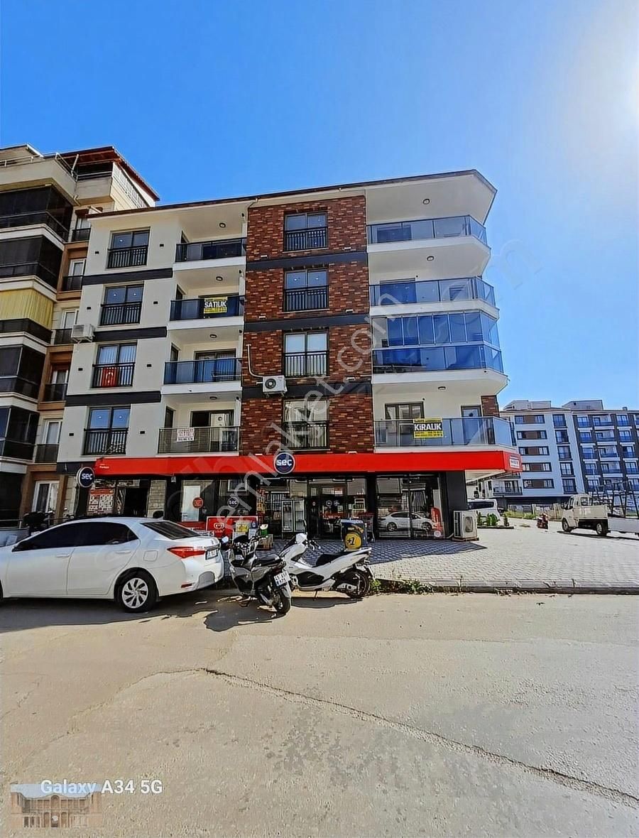 Salihli Yeşilyurt Satılık Daire SATILIK YEŞİLYURTTA 2+1 100 M2 DOĞALGAZLI ARA KAT LÜKS DAİRE