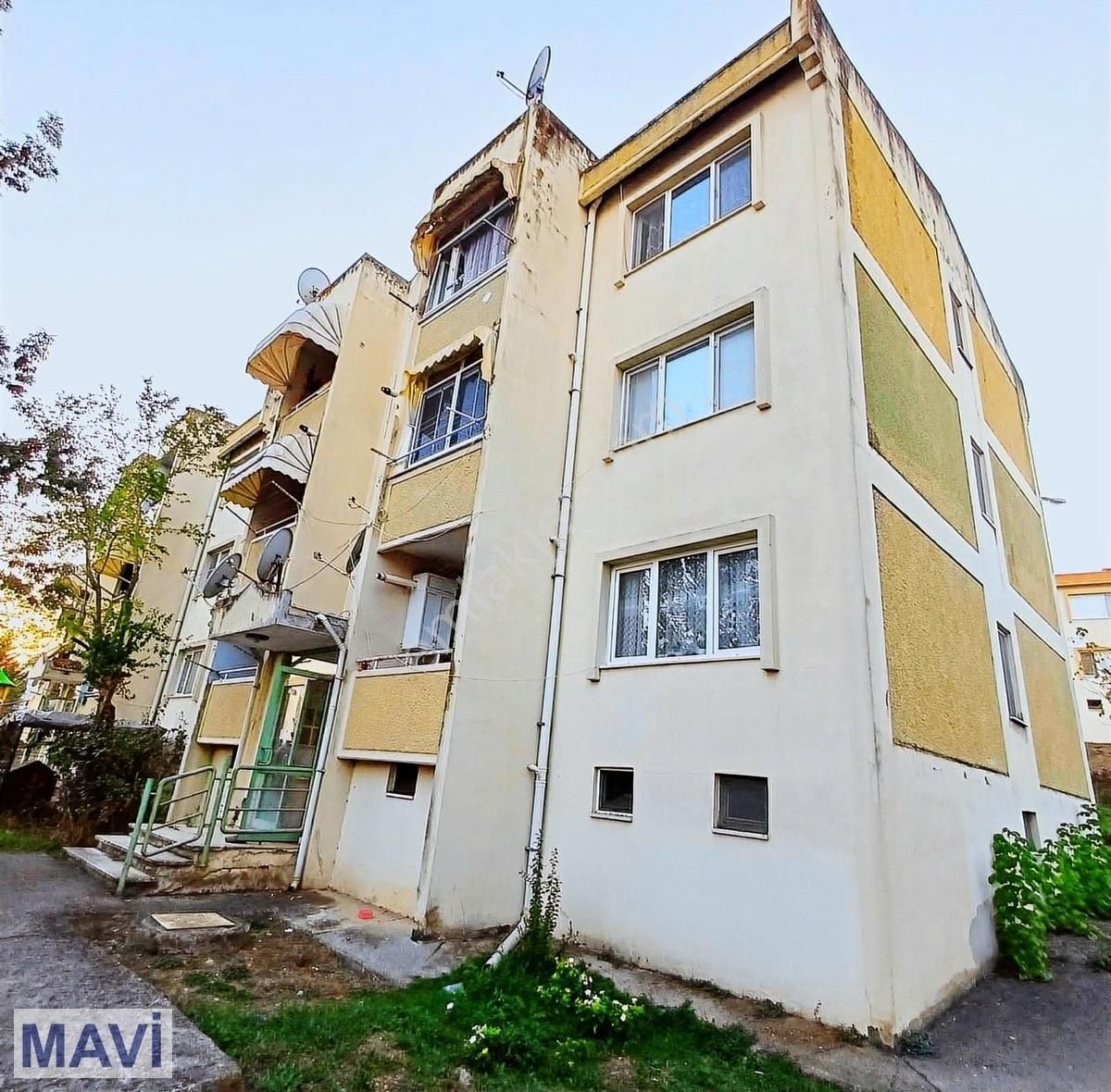 Adapazarı 15 Temmuz Camili Satılık Daire REMAX RIDVAN GEDİK'TEN 15 TEMMUZ CAMİLİDE 2+1 SATILIK DAİRE