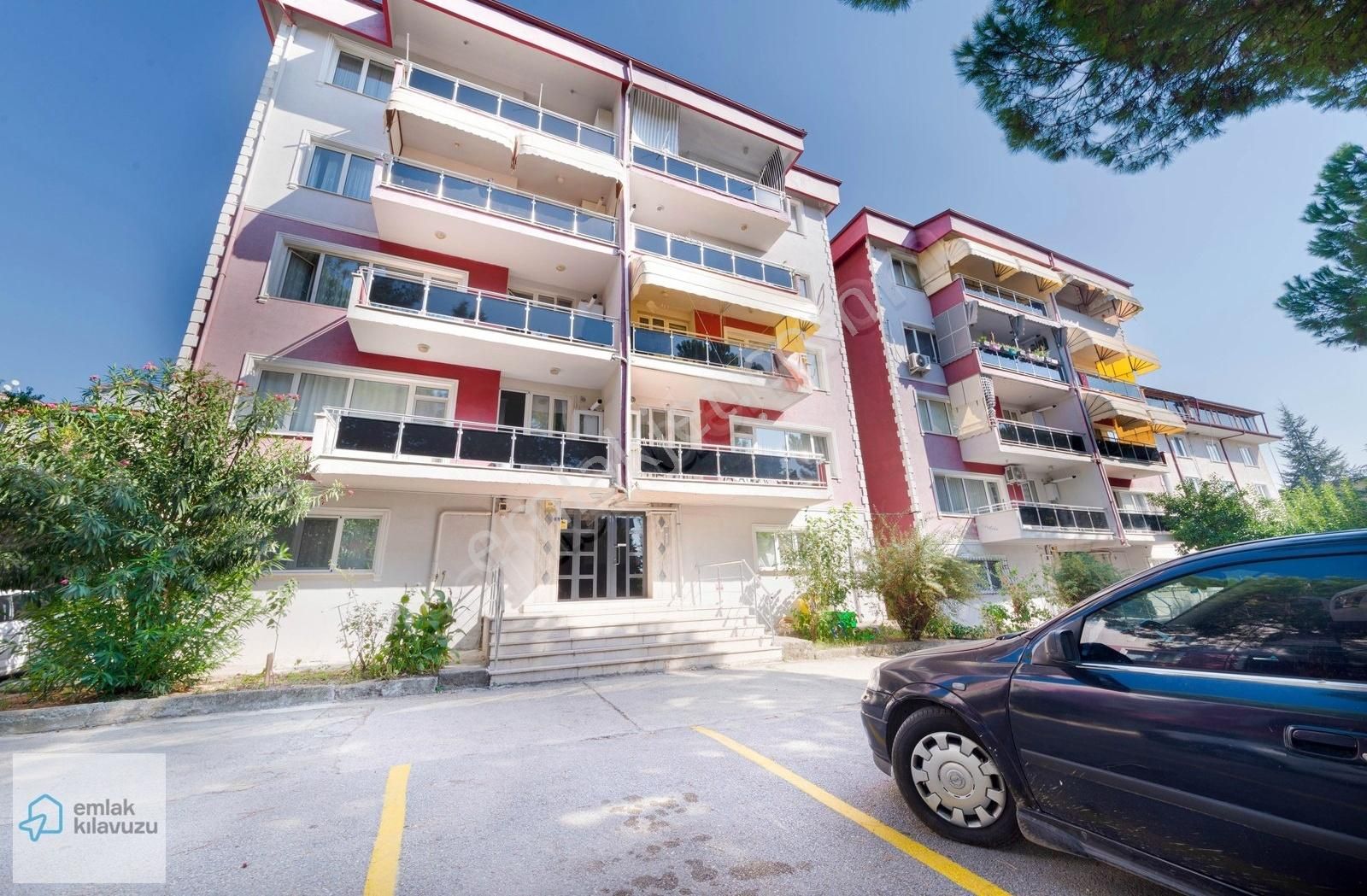 İzmit Şirintepe Satılık Daire ŞİRİNTEPEDE SATILIK 3+1 145 M2 NET ARAKAT DAİRE