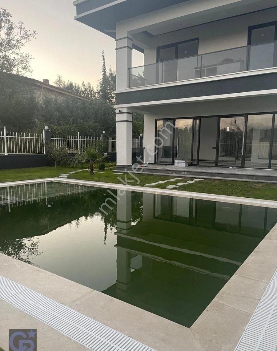 Kandıra Süllü Satılık Villa Kocaeli Kandıra'da Müstakil Havuzlu Satılık Villa