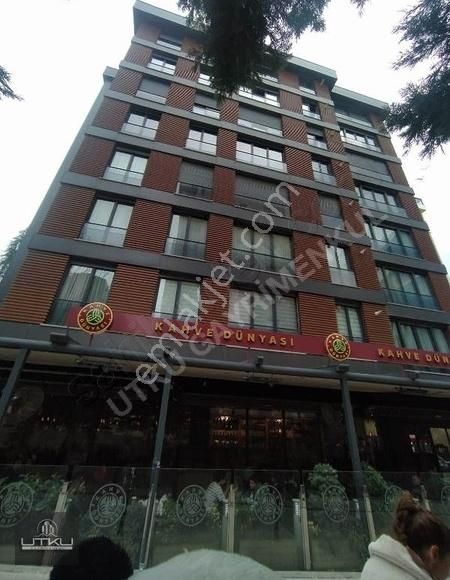 Kadıköy Caddebostan Satılık Daire UTKU'DAN CKM'NİN KARŞISINDA KONUT VE İŞ YERİNE UYGUN 130m2 3+1!!