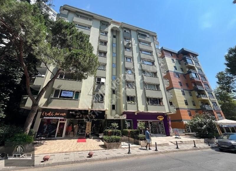 Kadıköy Suadiye Satılık Daire Utku'dan Ayşeçevuş Üzerinde Özel Mimari Dekorlu 185m2 4+1 !!