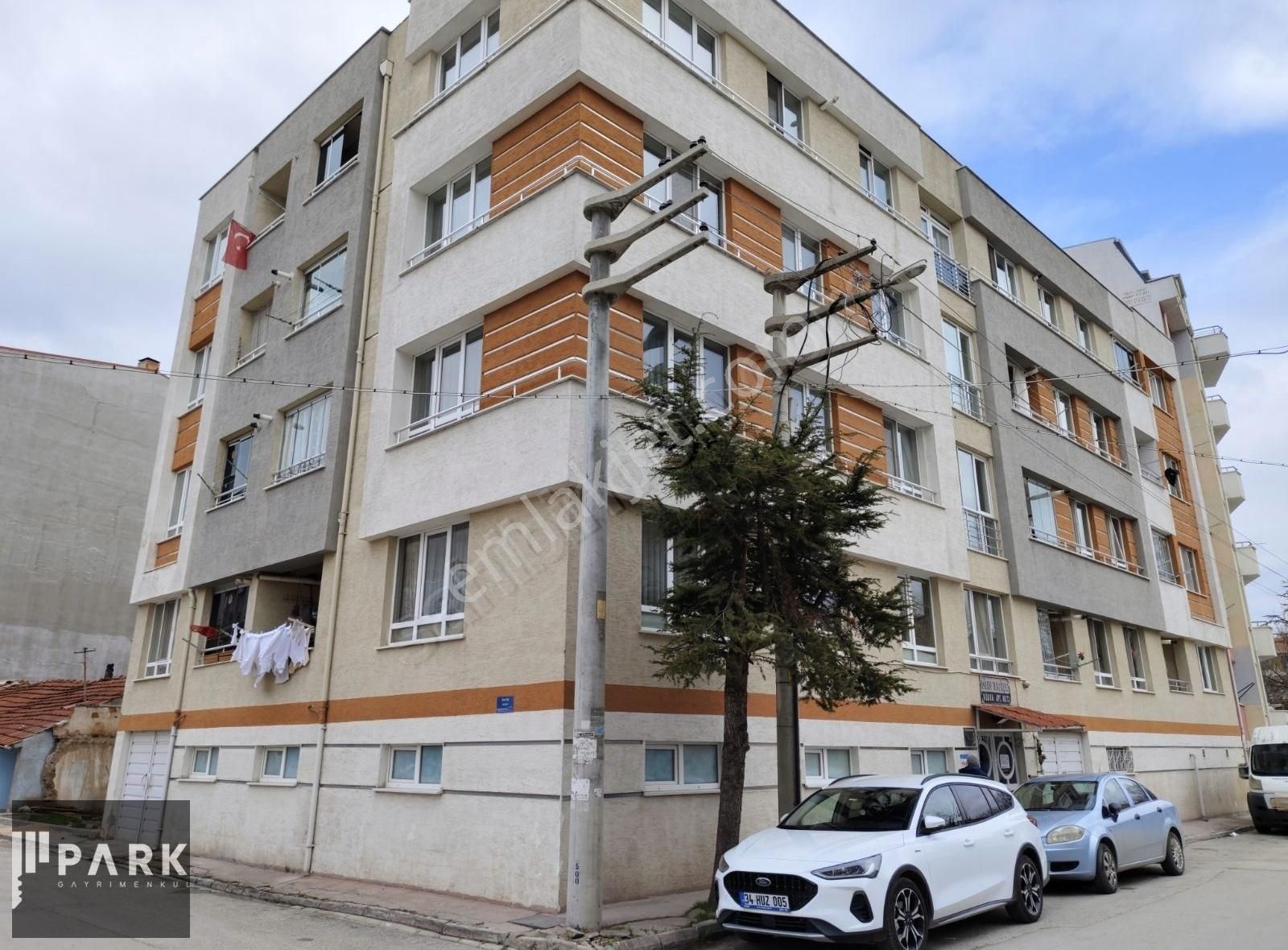 Tepebaşı Kumlubel Satılık Daire PARK GAYRİMENKUL'DEN KUMLUBEL'DE SATILIK 130 M2 3+1 FIRSAT DAİRE