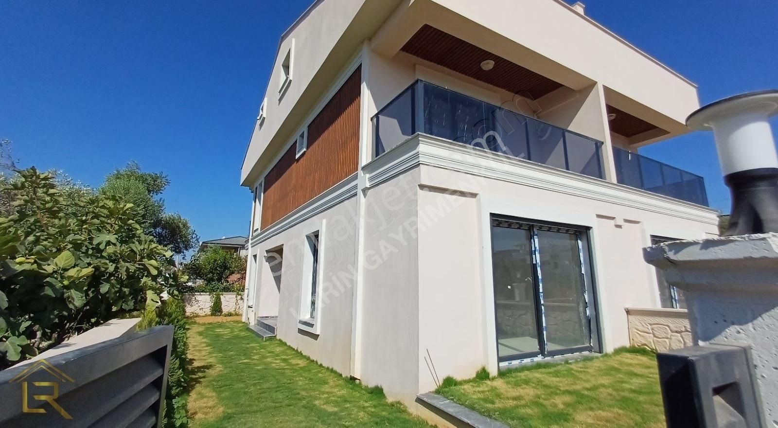 Menderes Mithatpaşa Satılık Villa LARİNDEN MİTHATPAŞA MAH.DAİRE FİYATINA 4+1 SATILIK 200 M2 VİLLA