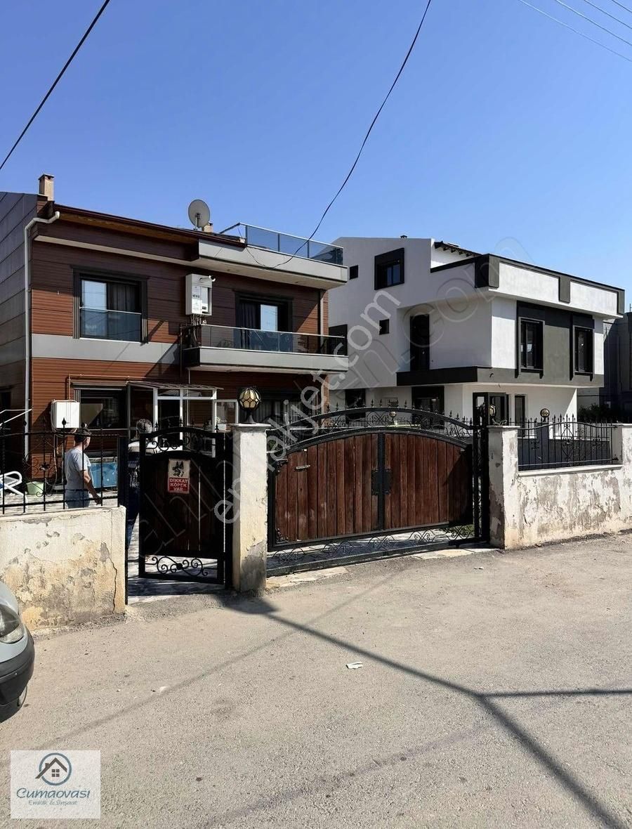 Menderes Gölcükler Satılık Villa CUMAOVASI EMLAKTAN SATILIK MERKEZDE 4+1 ŞIK VİLLA