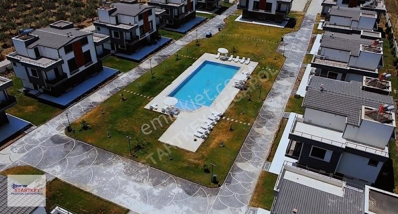 Dikili Salihler Satılık Villa DİKİLİ' DE HAVUZLU, MUHTEŞEM FIRSAT, SATILIK 4+1 MÜSTAKİL VİLLA